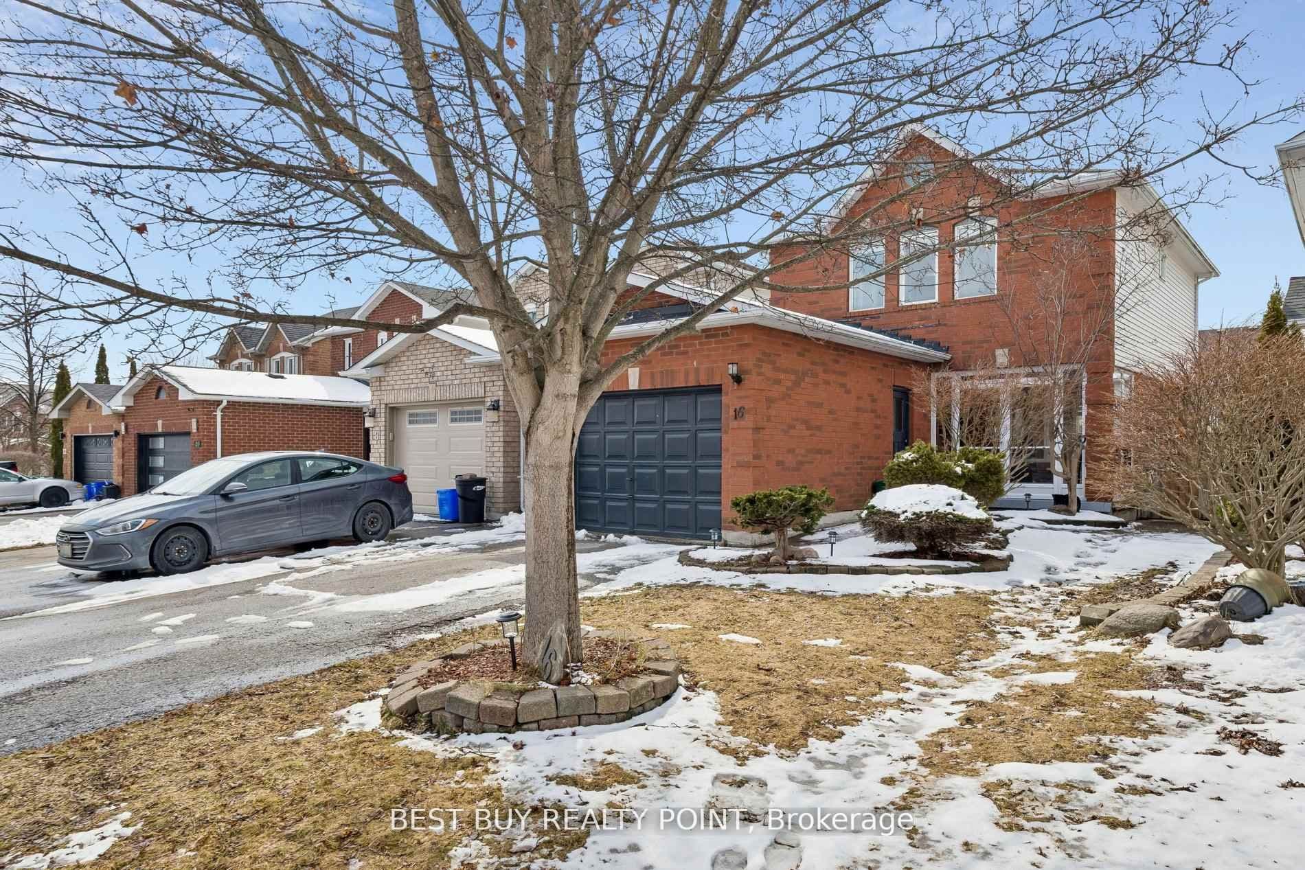 16 Fry Crescent, Clarington