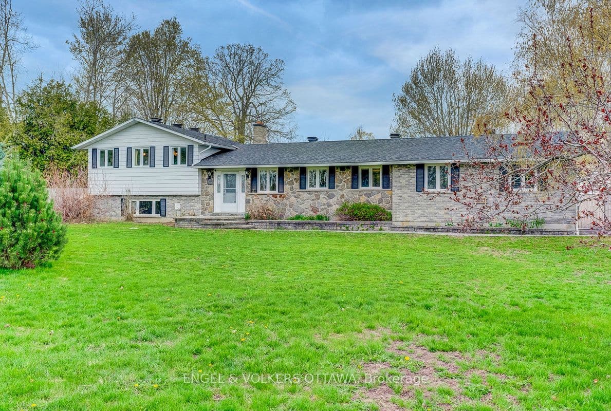 2963 Roger Stevens Drive E, Stittsville - Munster - Richmond