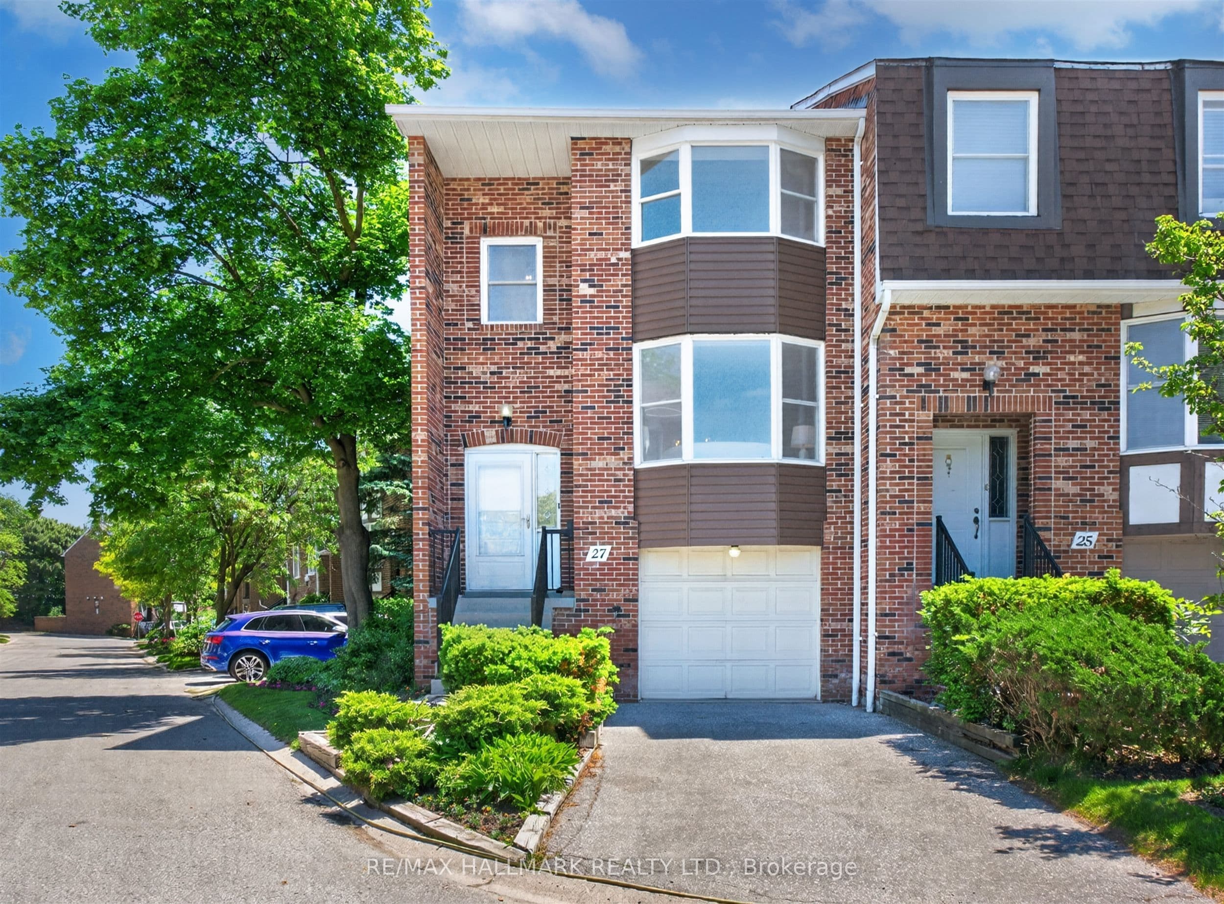 27 Hyde Park Court Unit 13, Markham