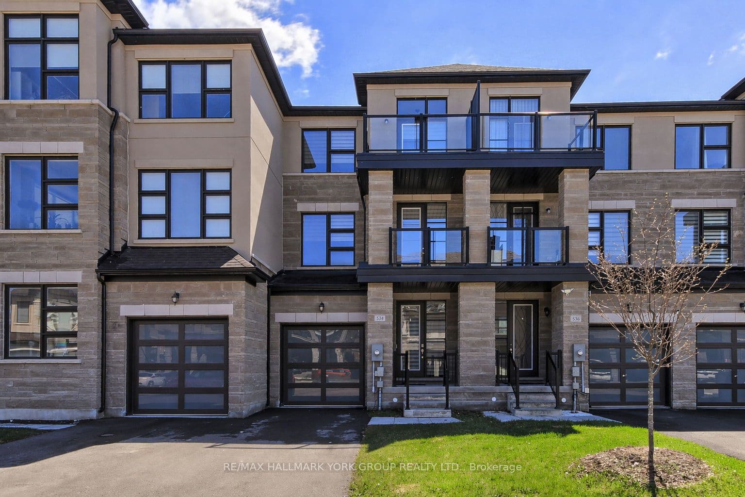 534 New England Court, Newmarket