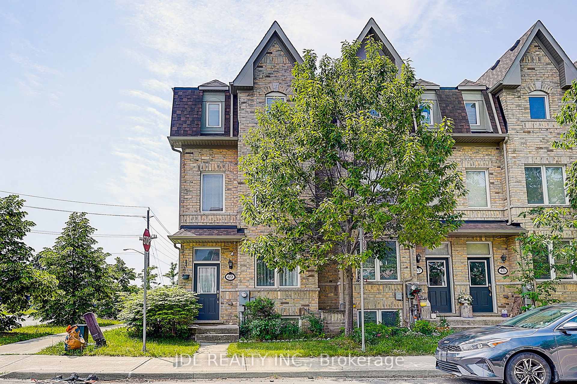 49 Kawneer Terrace, Toronto E04