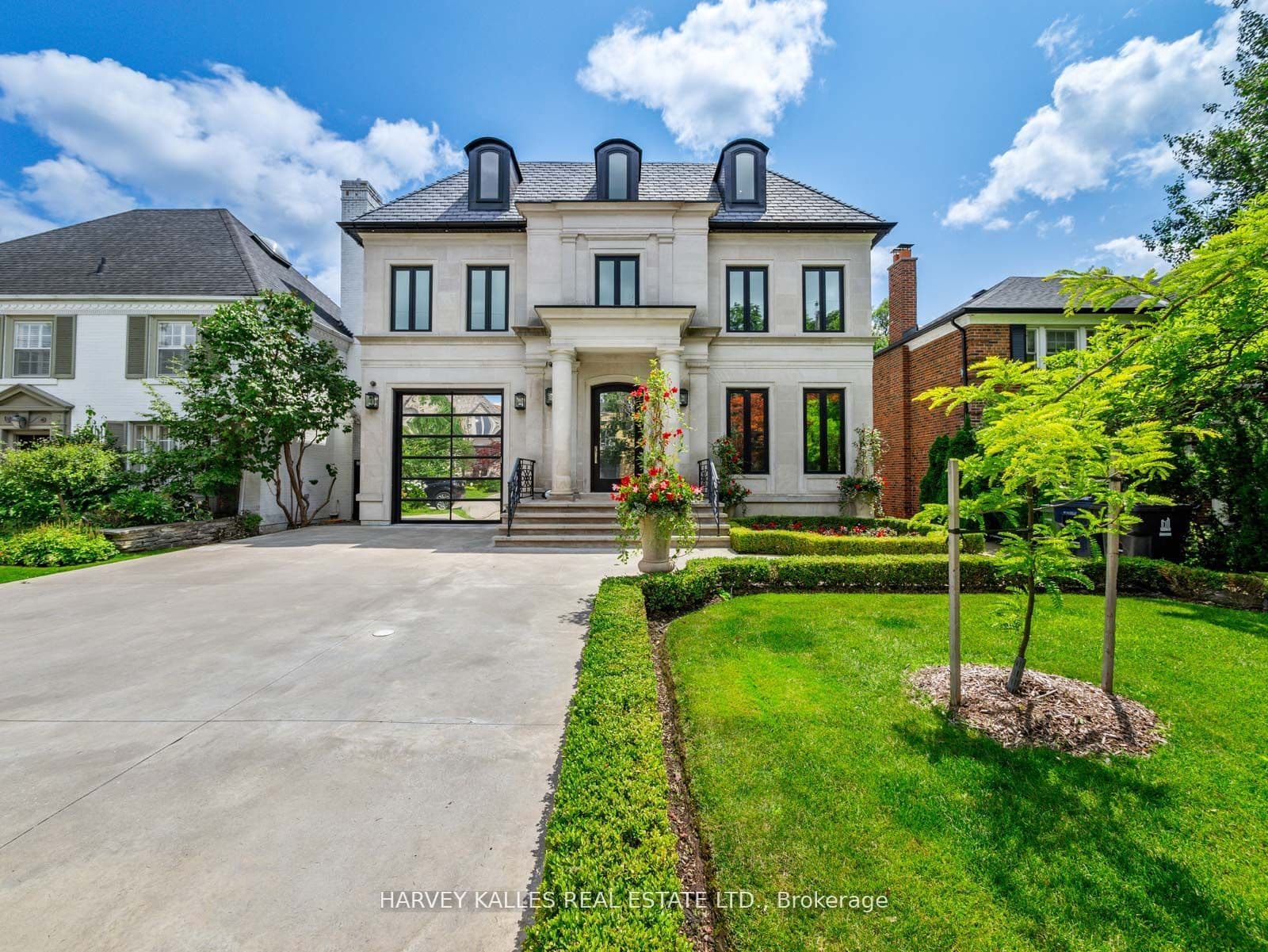 327 Cortleigh Boulevard, Toronto C04