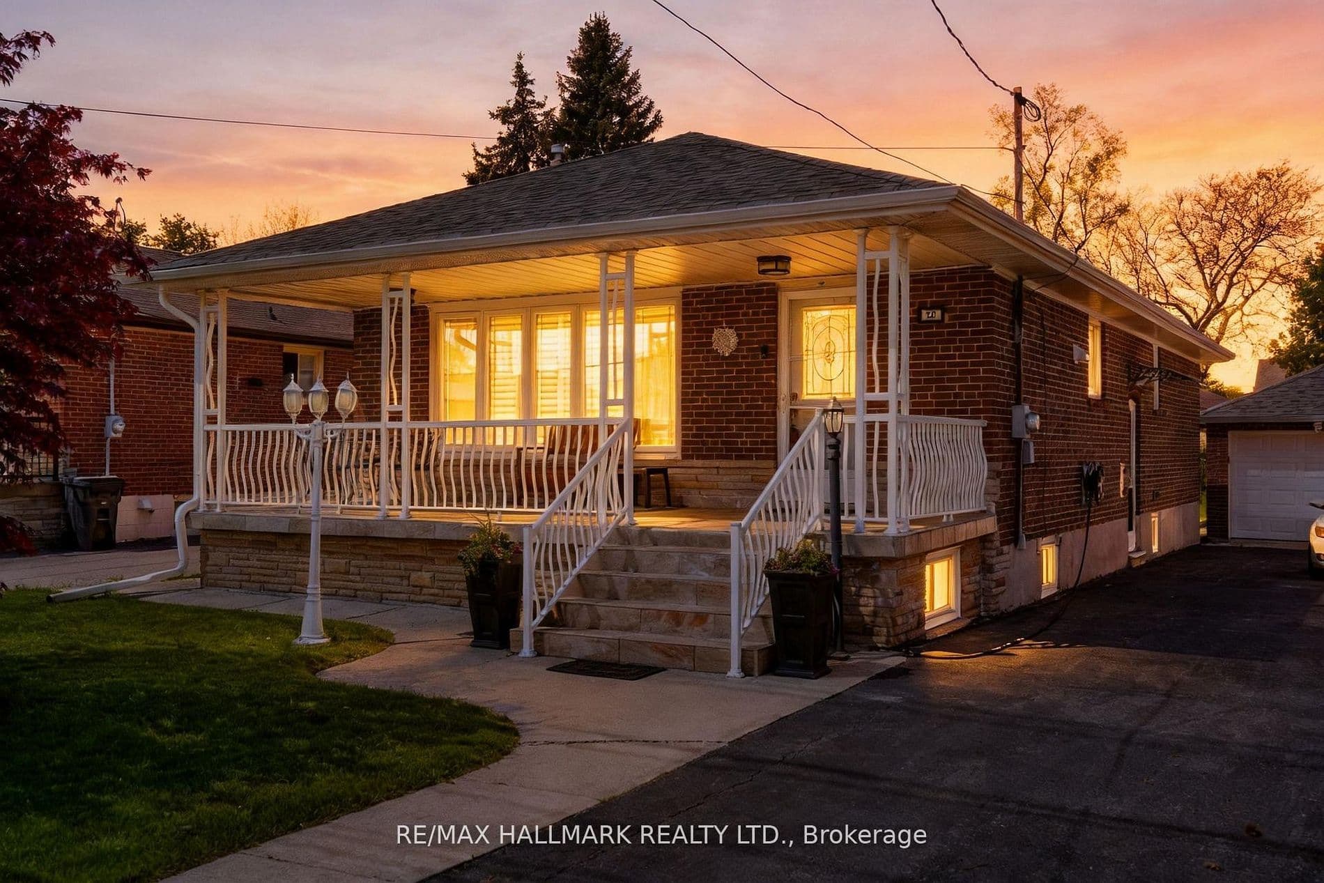 20 Elinor Avenue, Toronto E04