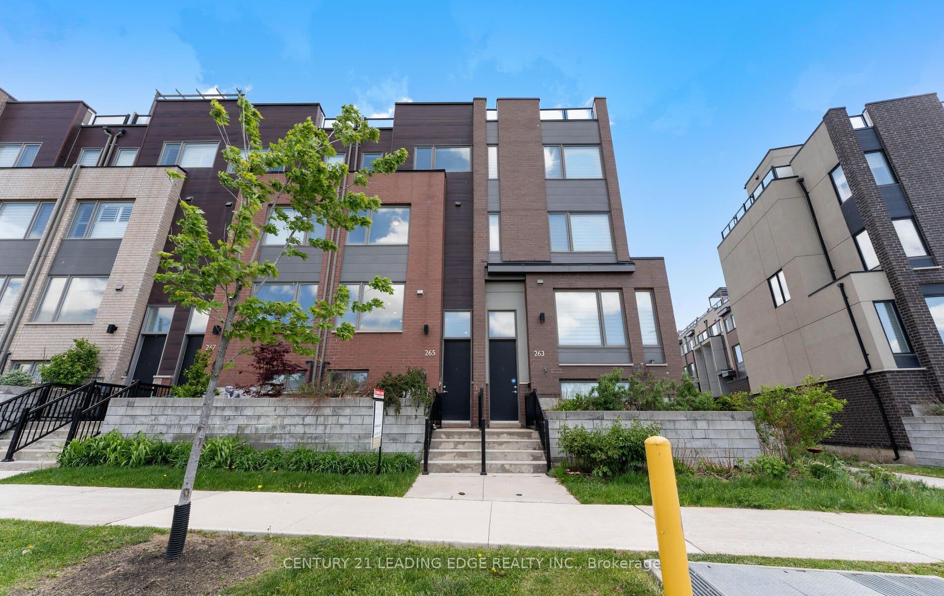 265 Downsview Park Boulevard, Toronto W05