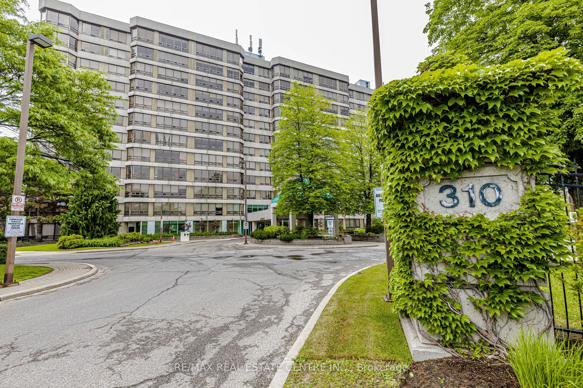 310 Mill Street S Unit 104, Brampton