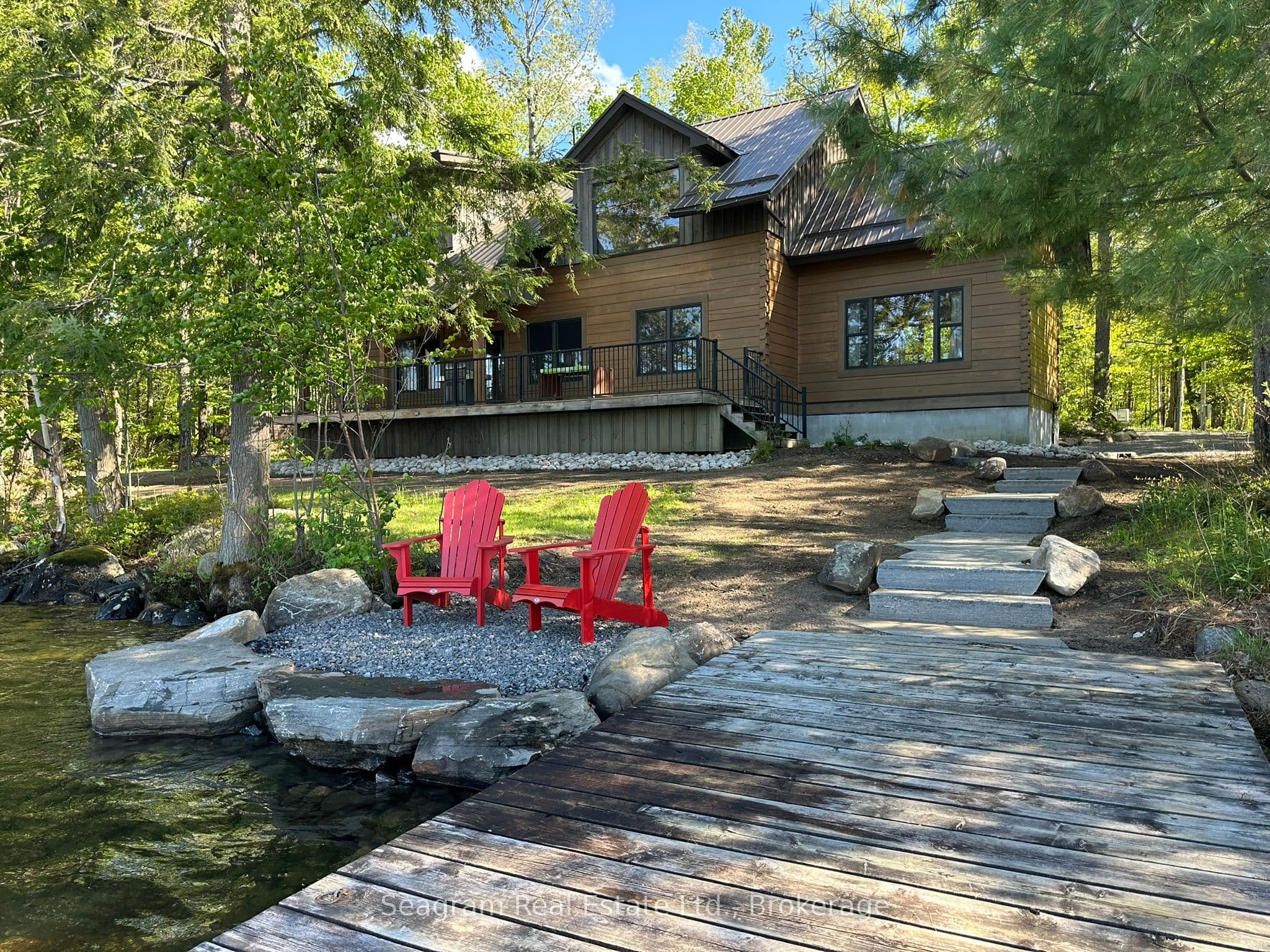 1800 Peninsula Road Unit 5, Muskoka Lakes