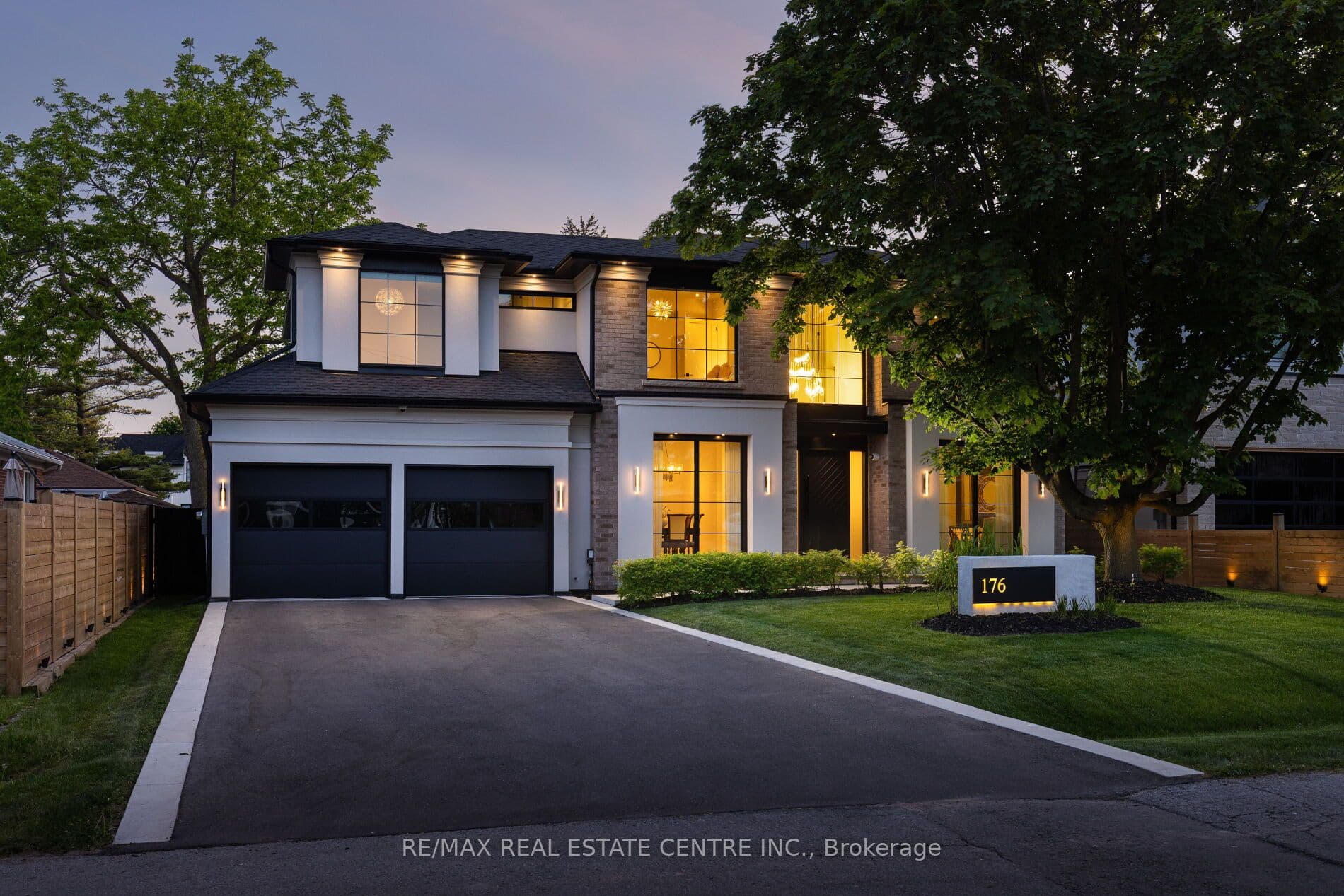 176 Weybourne Road, Oakville