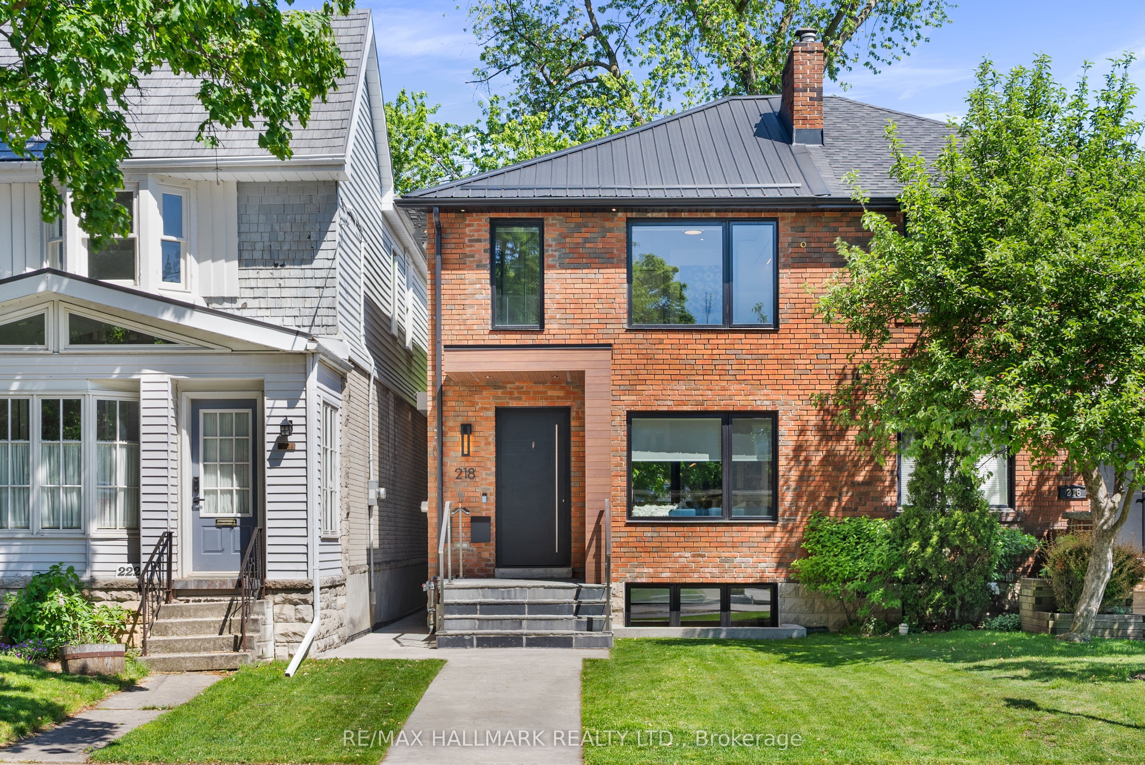 218 Woburn Avenue, Toronto C04