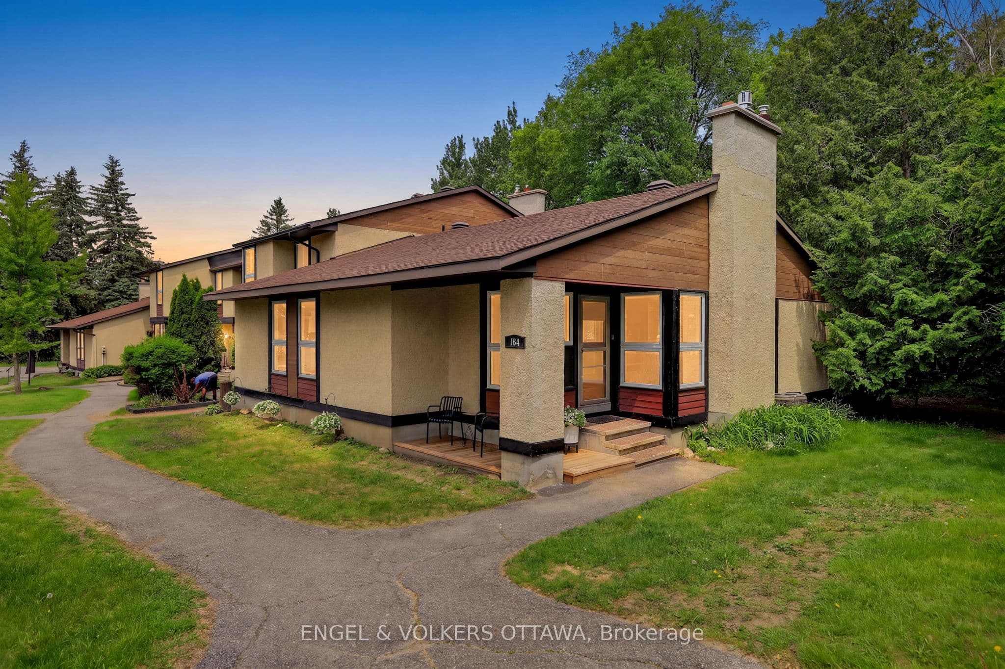 164 Mcclintock Way Unit 6, Kanata