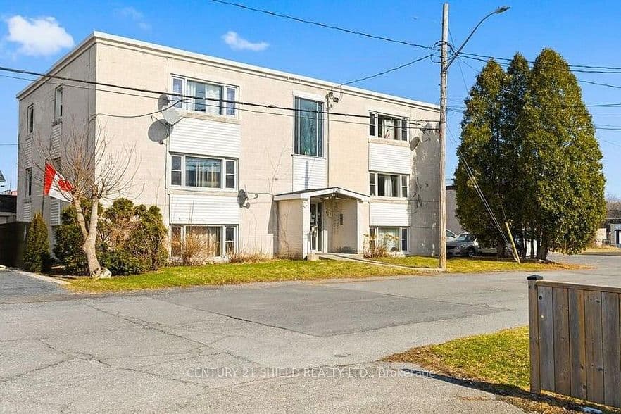 619 Ridley Avenue, Cornwall