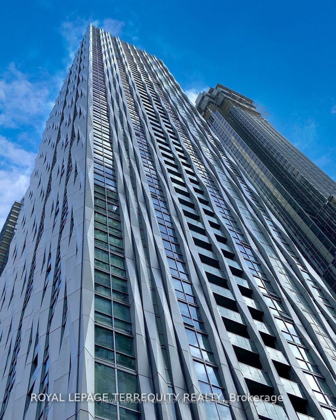 1 Yorkville Avenue Unit 4202, Toronto C02