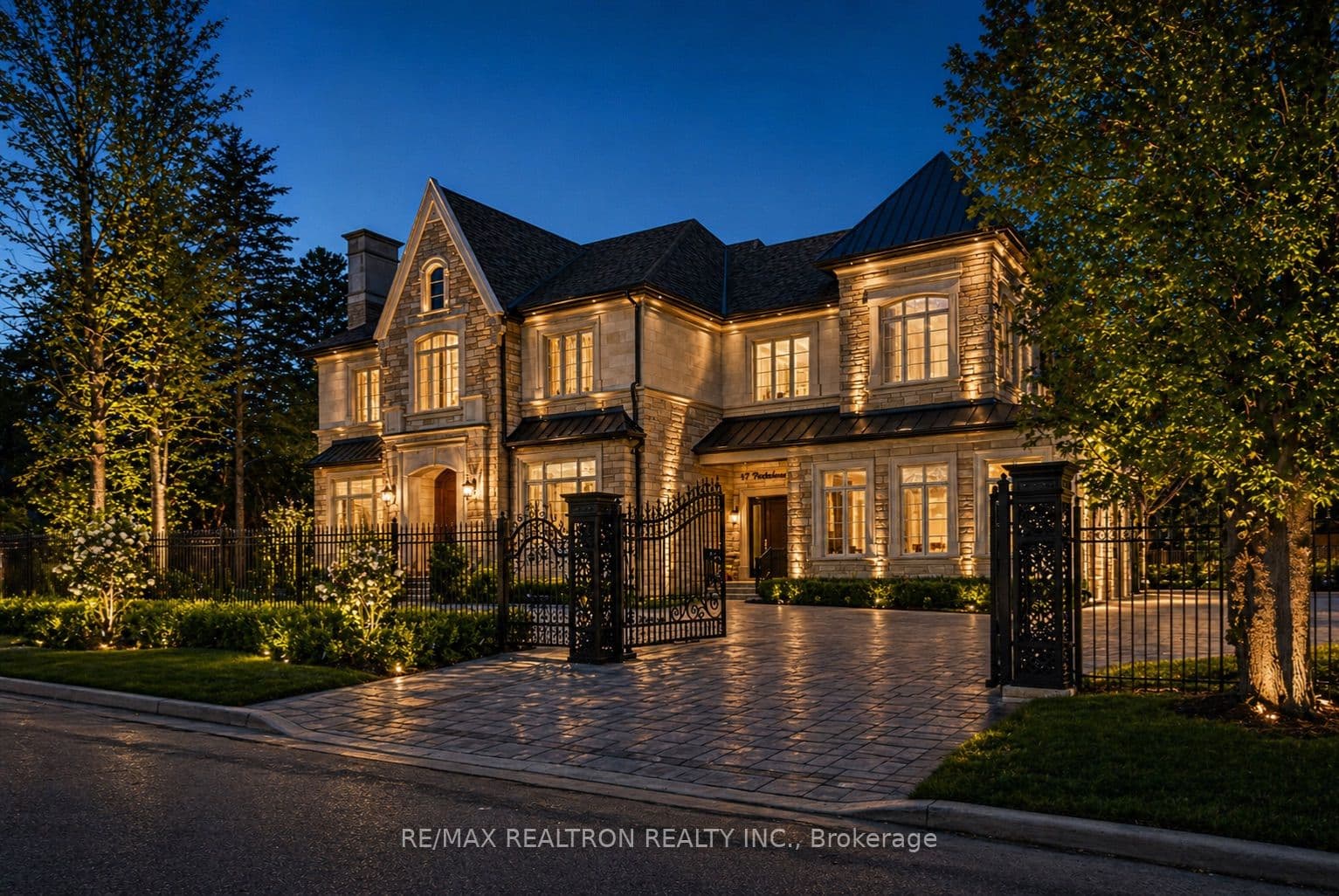 17 Pebblelane Court, Richmond Hill