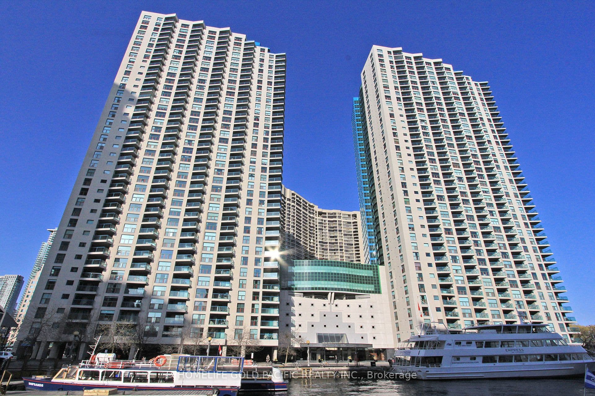 77 Harbour Square Unit 3702, Toronto C01