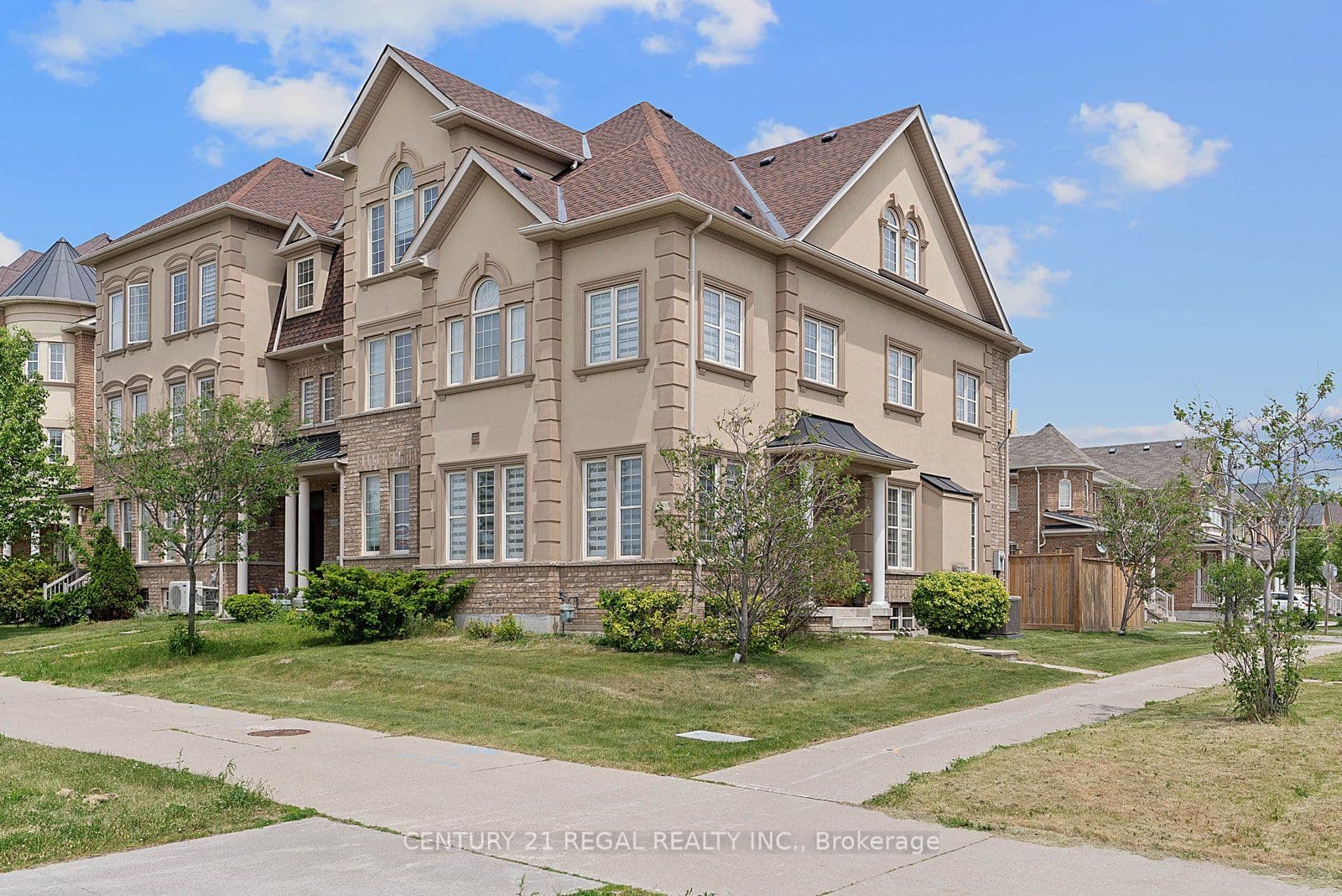 10717 Woodbine Avenue, Markham