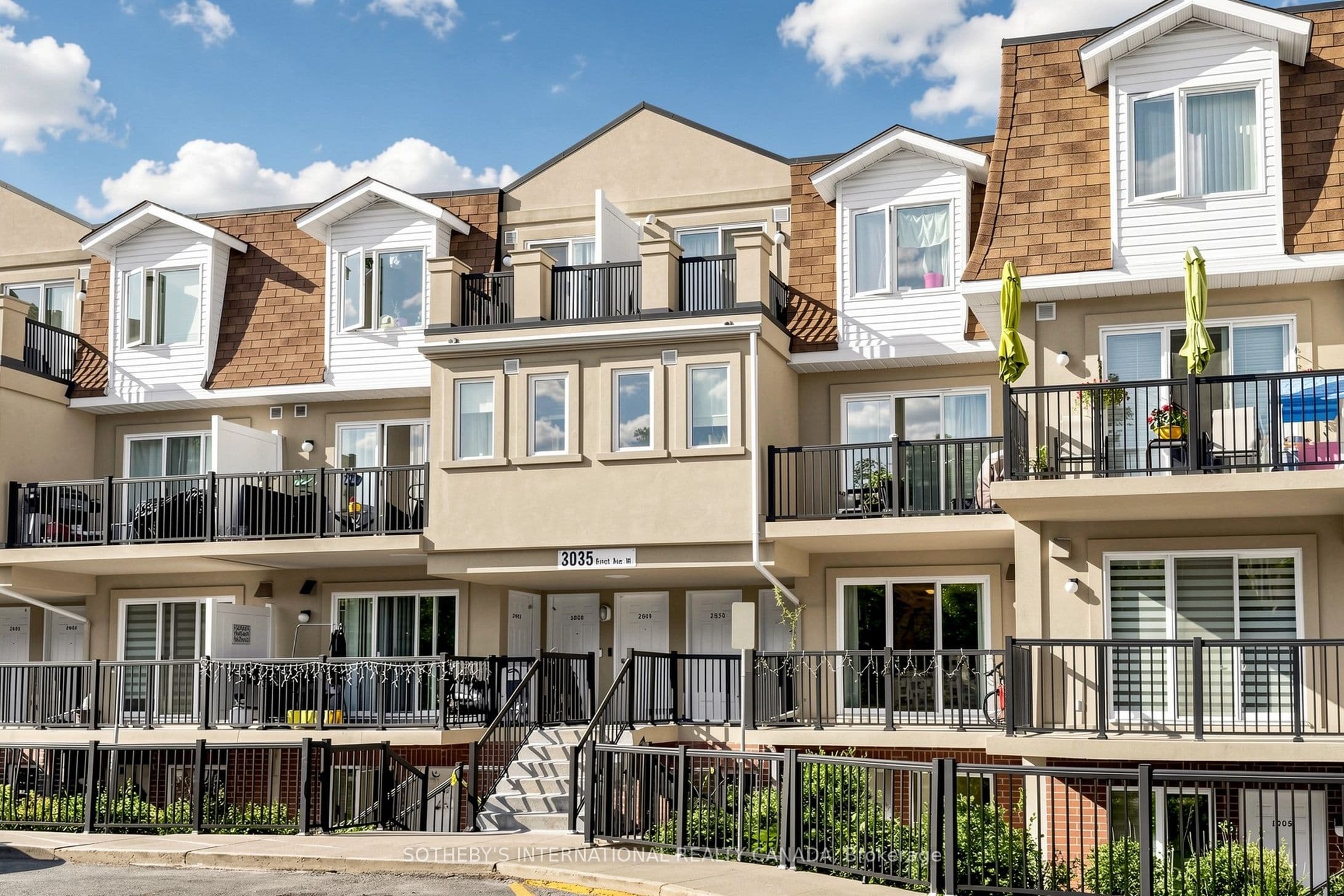 3035 Finch Avenue W Unit 2012, Toronto W05