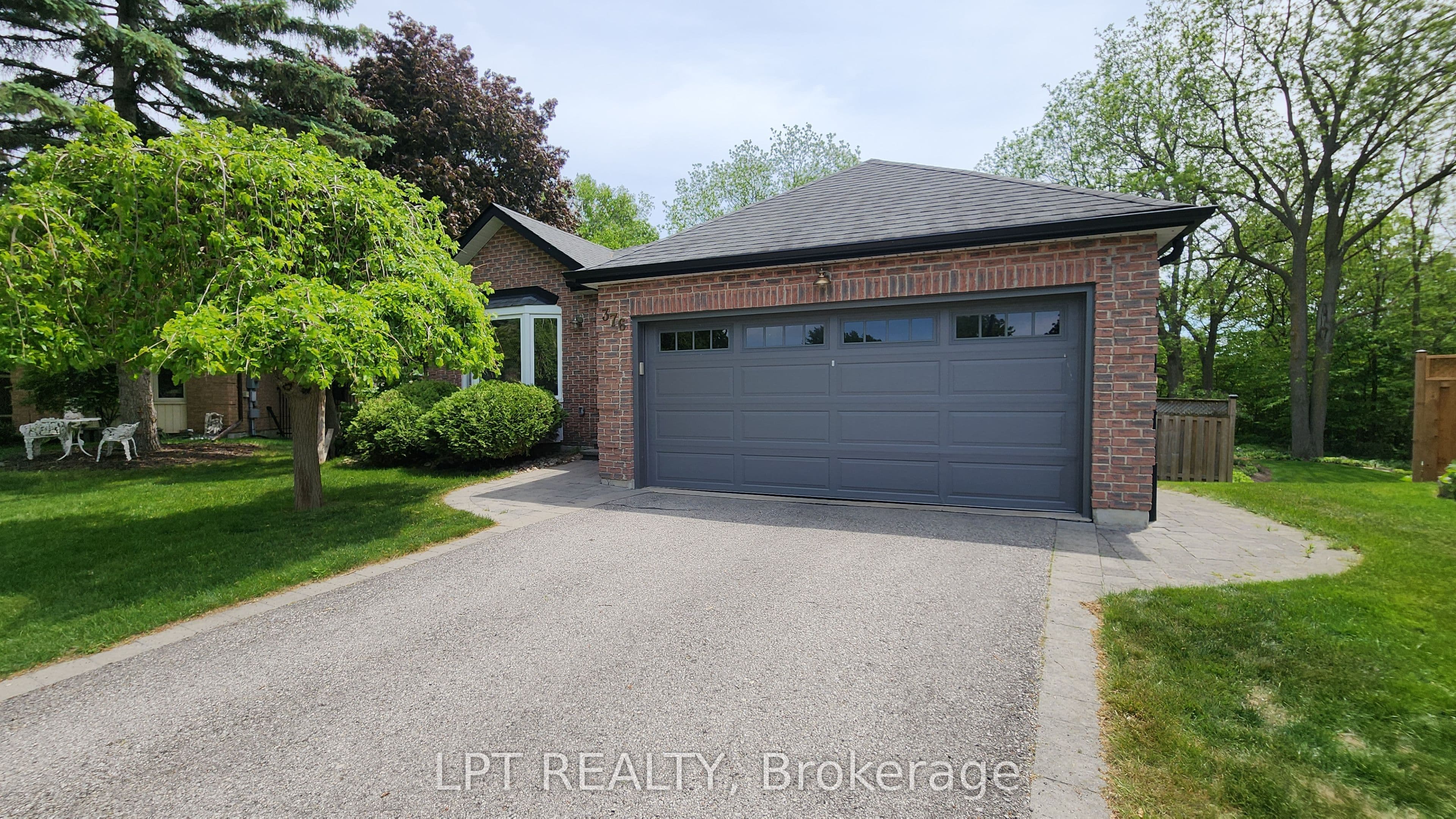 376 Wakefield Place, Newmarket