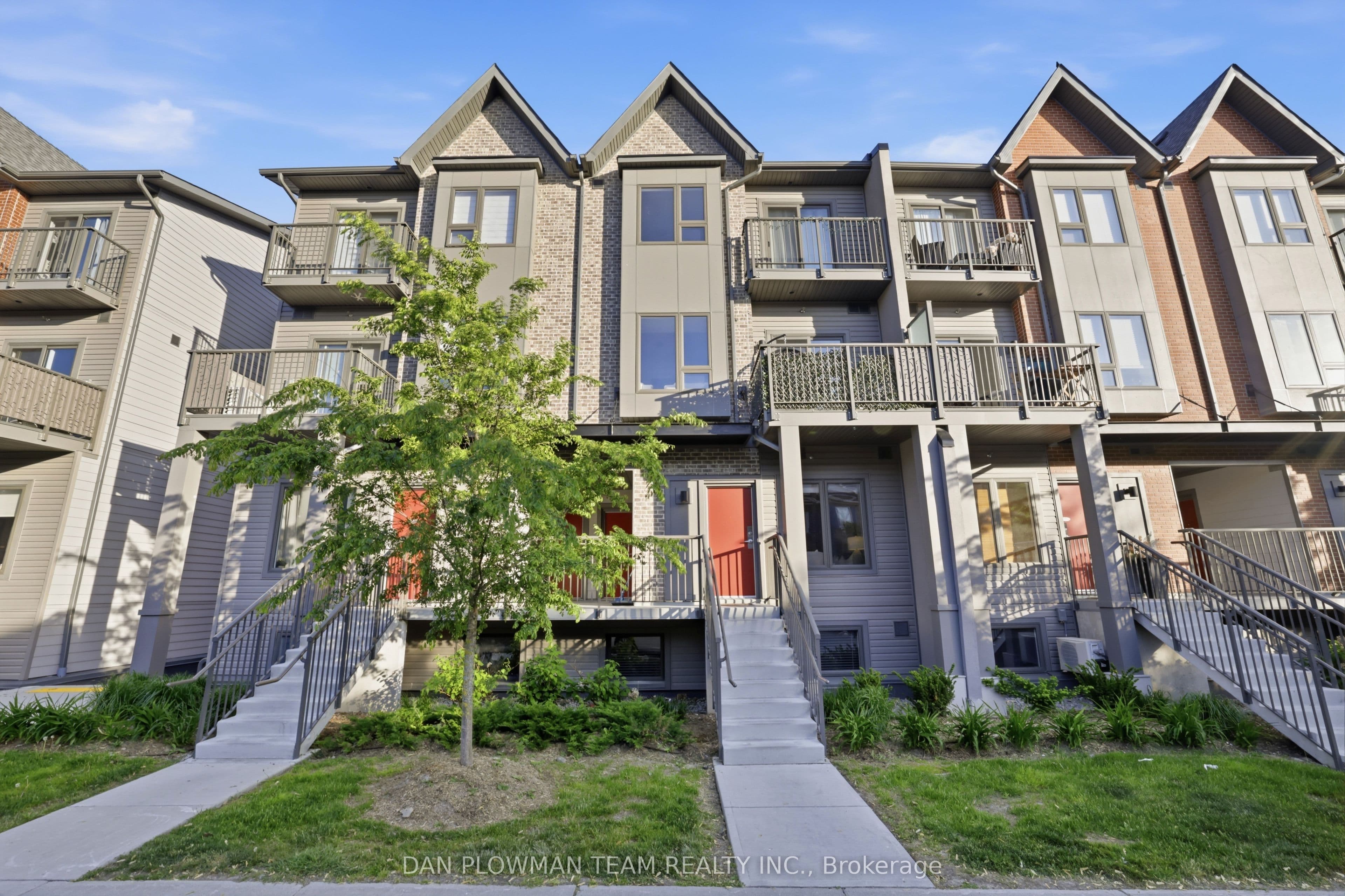 2635 William Jackson Drive Unit 1210, Pickering