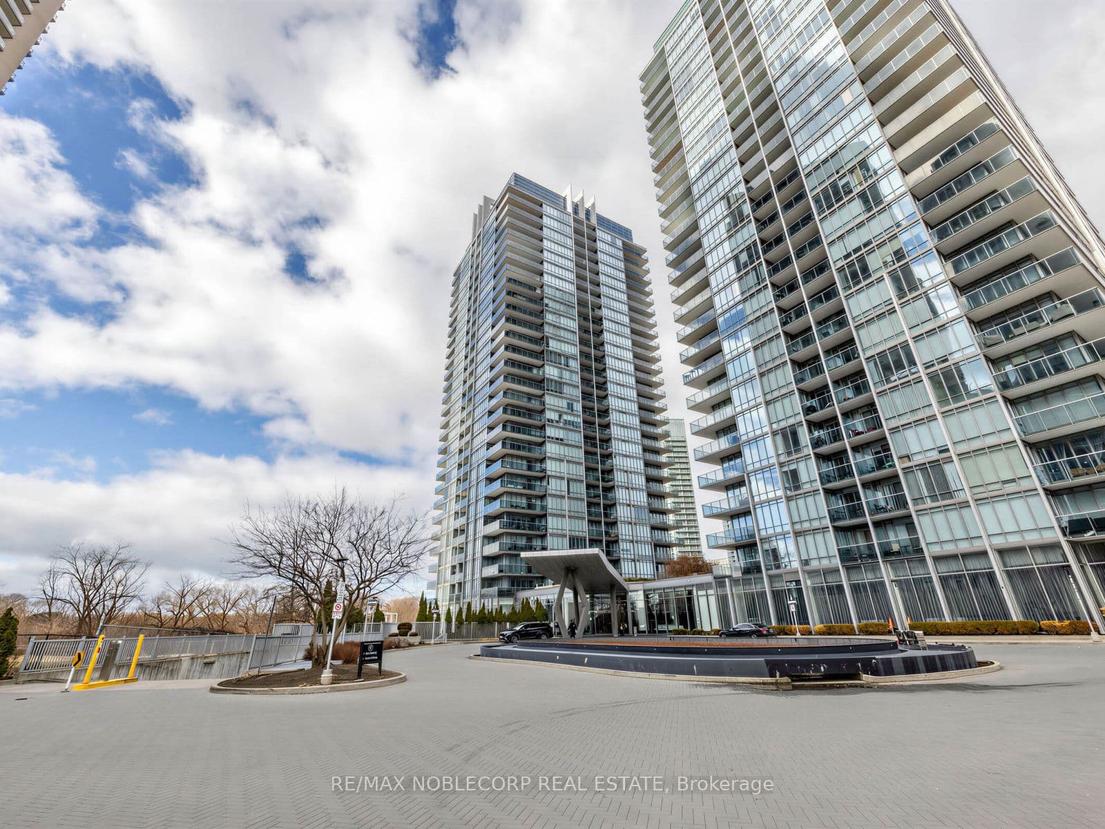 88 Park Lawn Road Unit 2212, Toronto W06