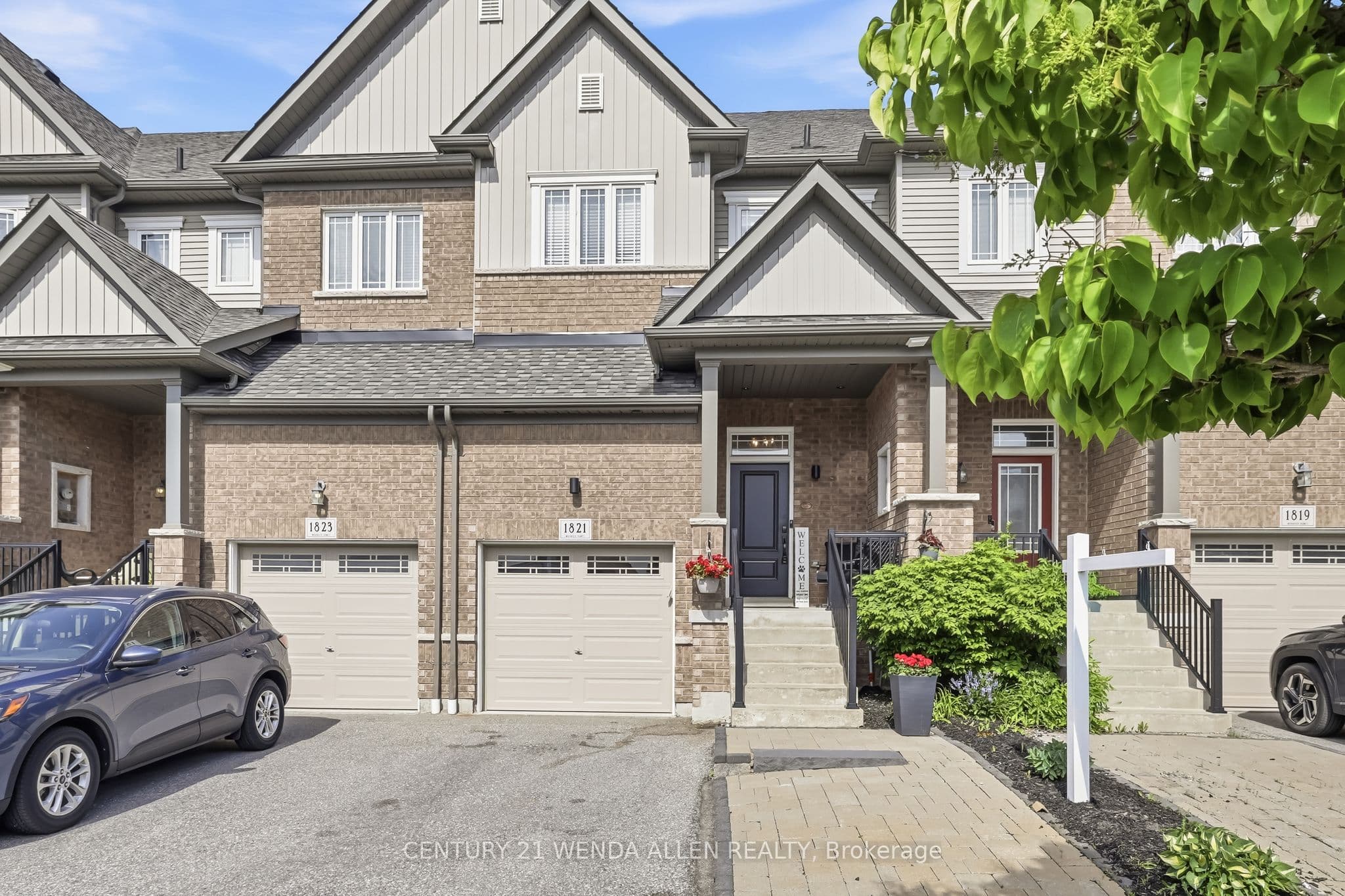 1821 Shelburne Street, Oshawa