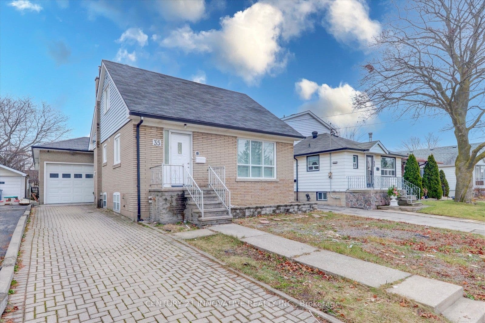 35 Cotton Avenue, Toronto E04