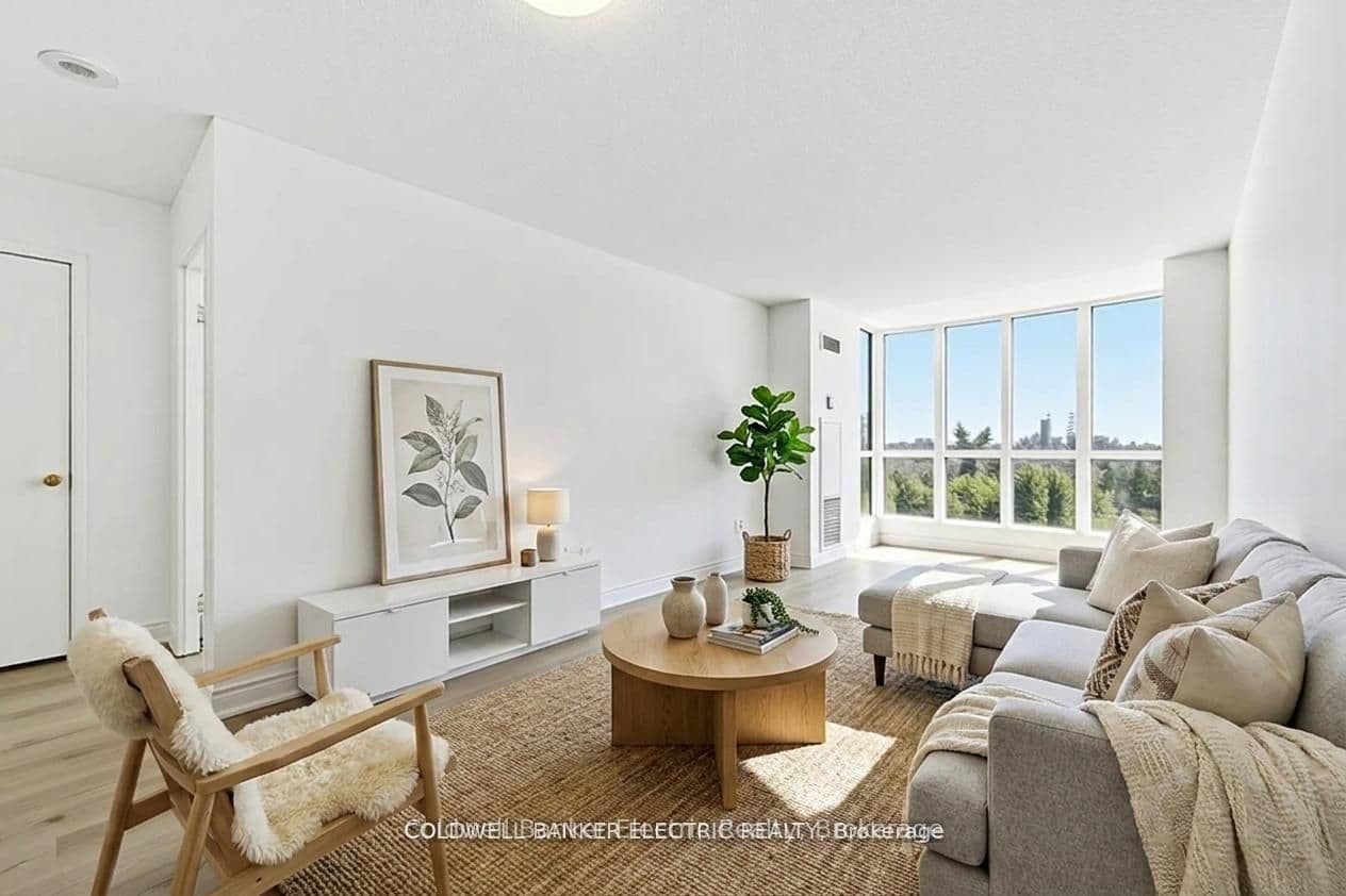2550 Lawrence Avenue E Unit 815, Toronto E04