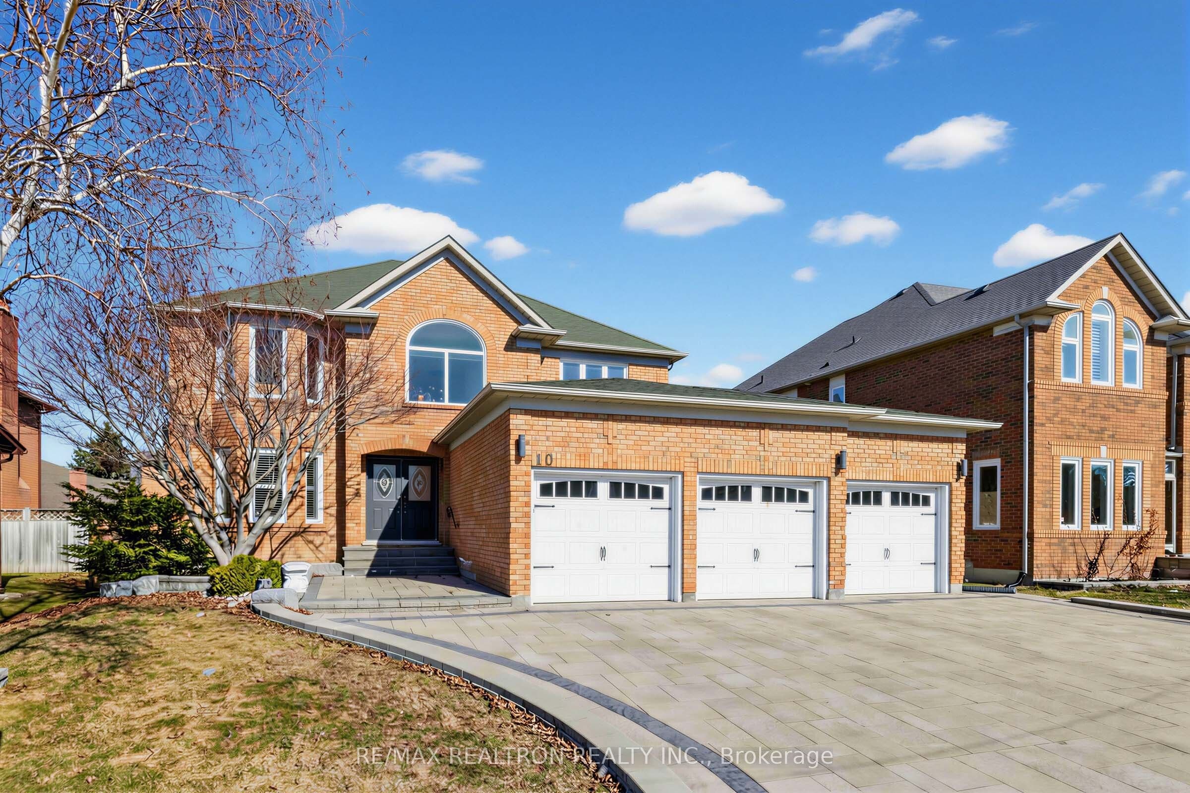 10 MACRILL Road, Markham