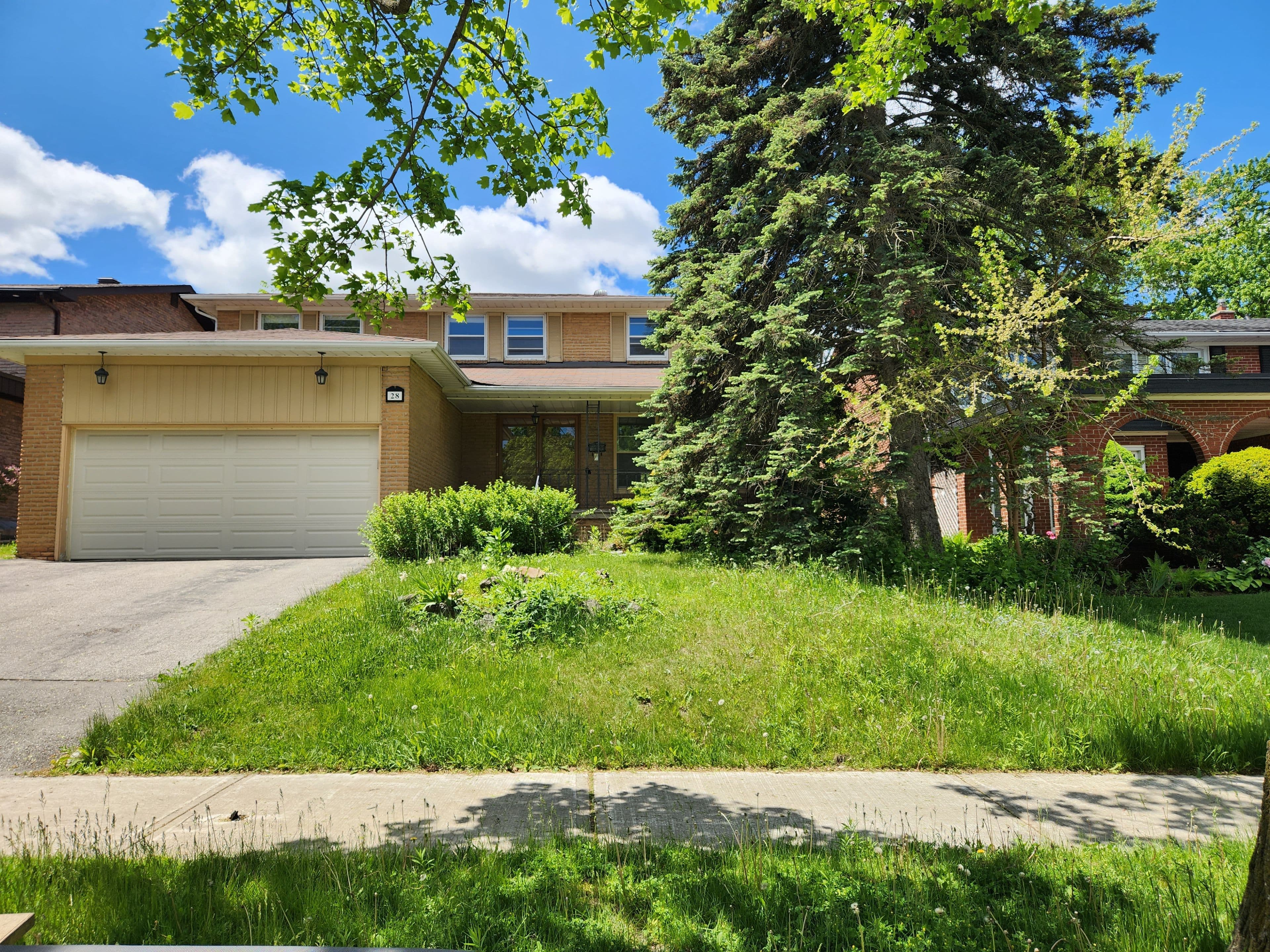 28 Robinter Drive, Toronto C14