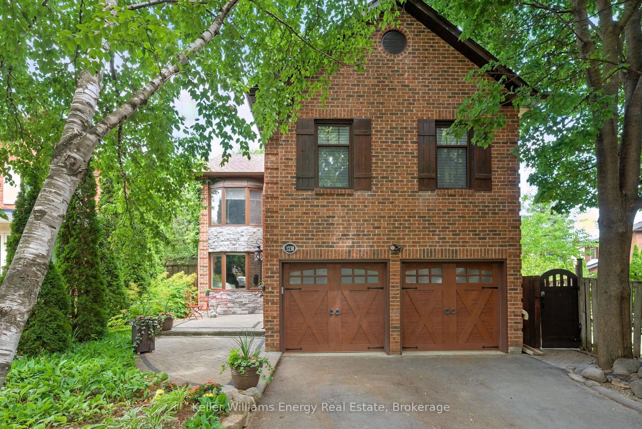 1238 Fieldstone Circle, Pickering
