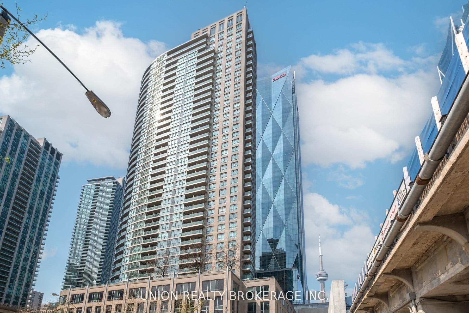 18 Yonge Street Unit 606, Toronto C01