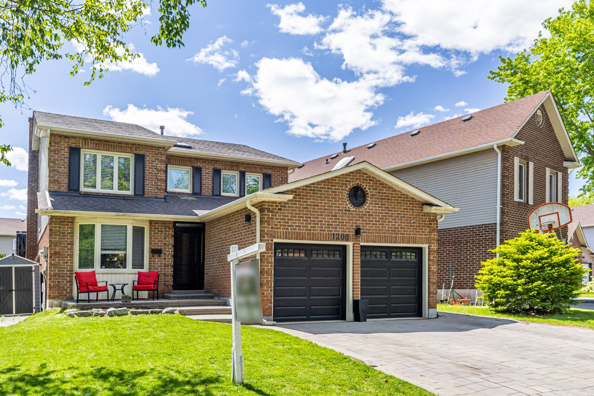 1206 Fieldstone Circle, Pickering