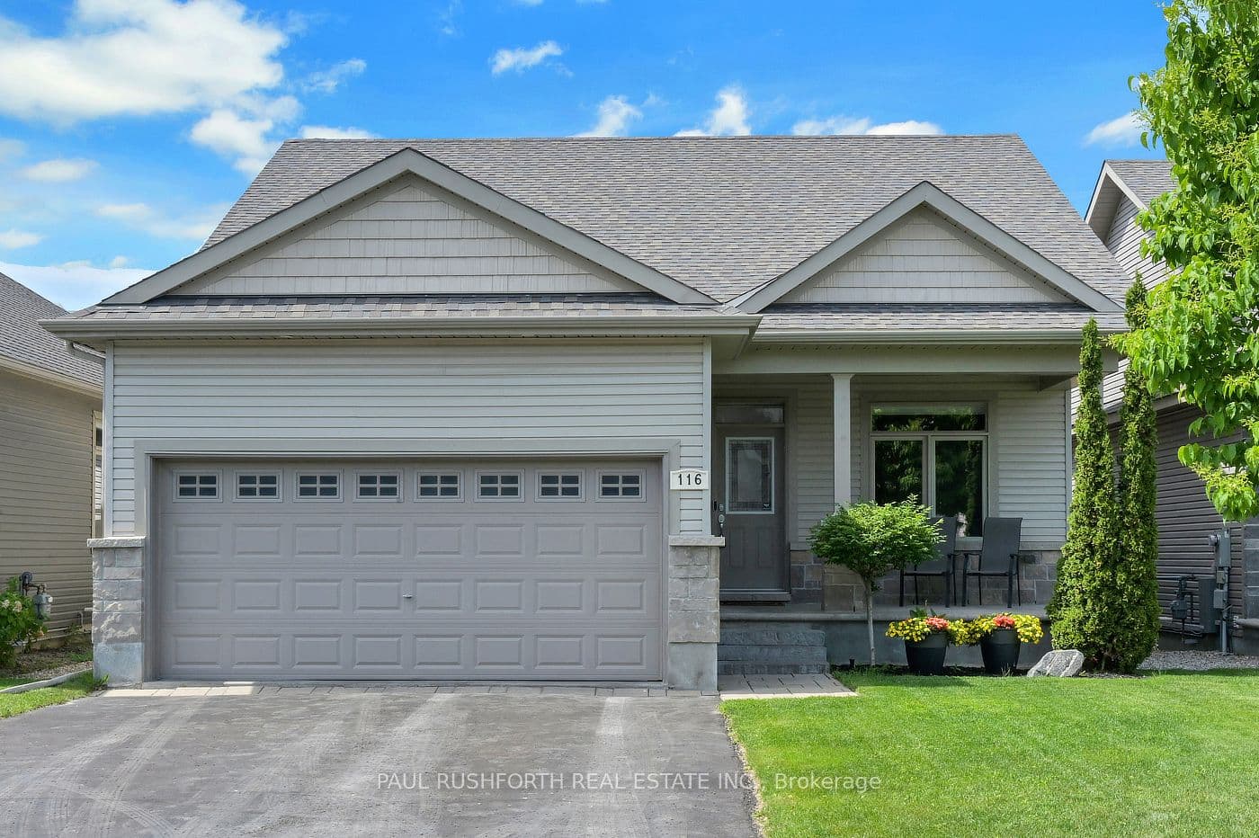 116 Elfin Grove, Kanata