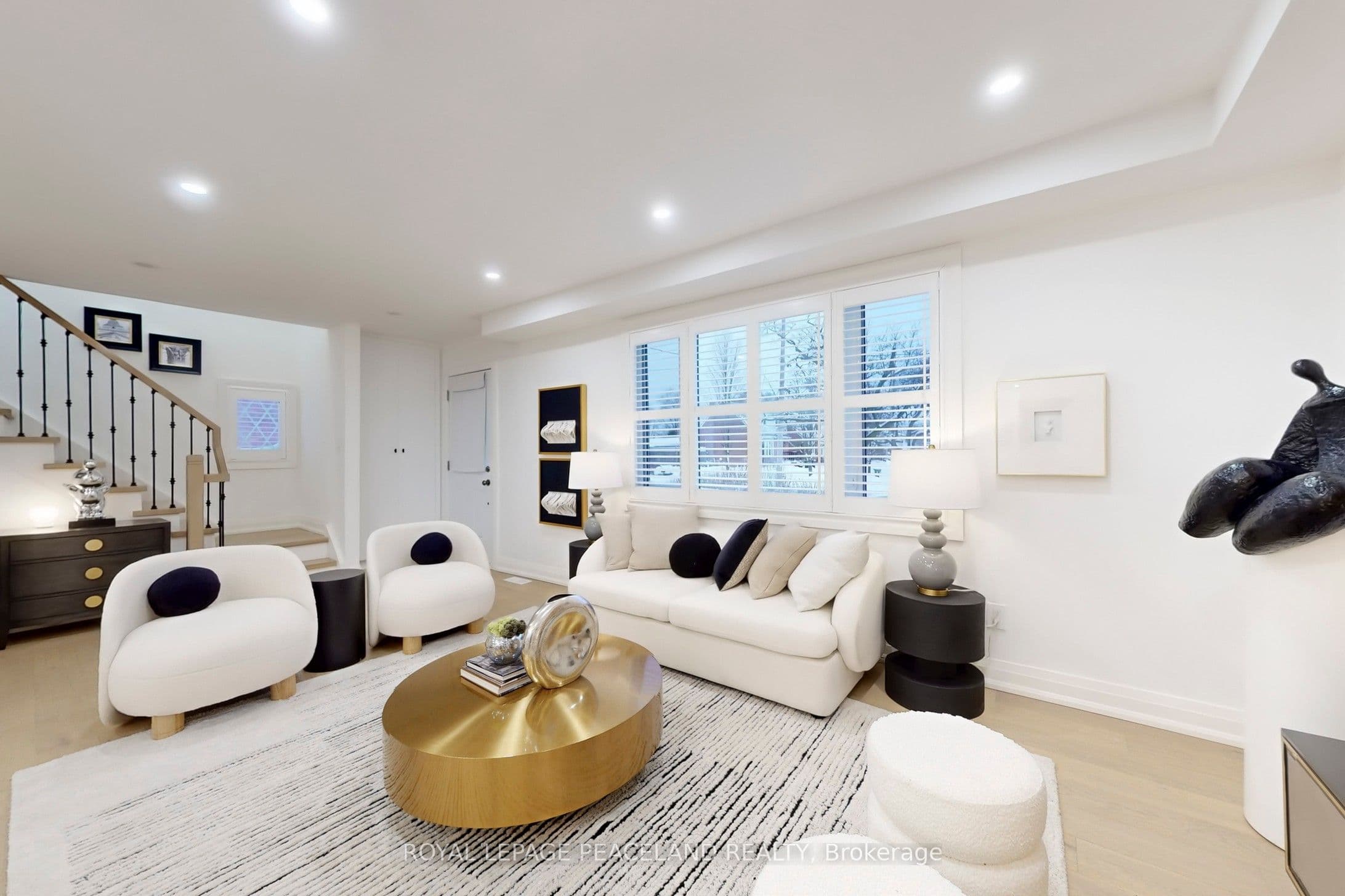 29 Rosita Crescent, Toronto E04