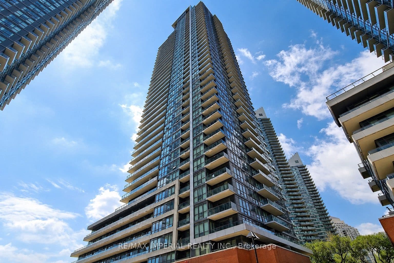 2212 Lake Shore Boulevard W Unit 3001, Toronto W06