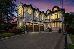 102 Oxford Street, Richmond Hill