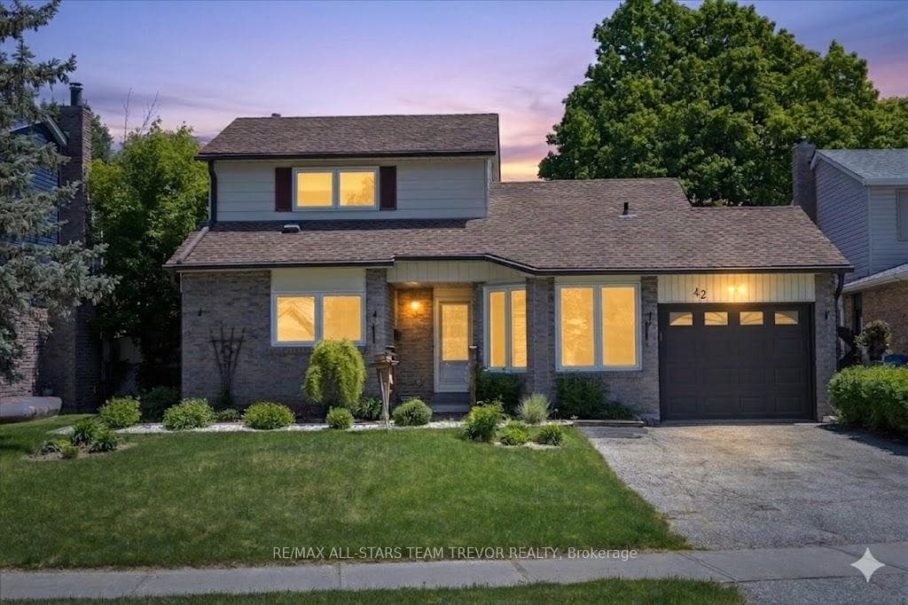 42 Eastman Crescent, Newmarket