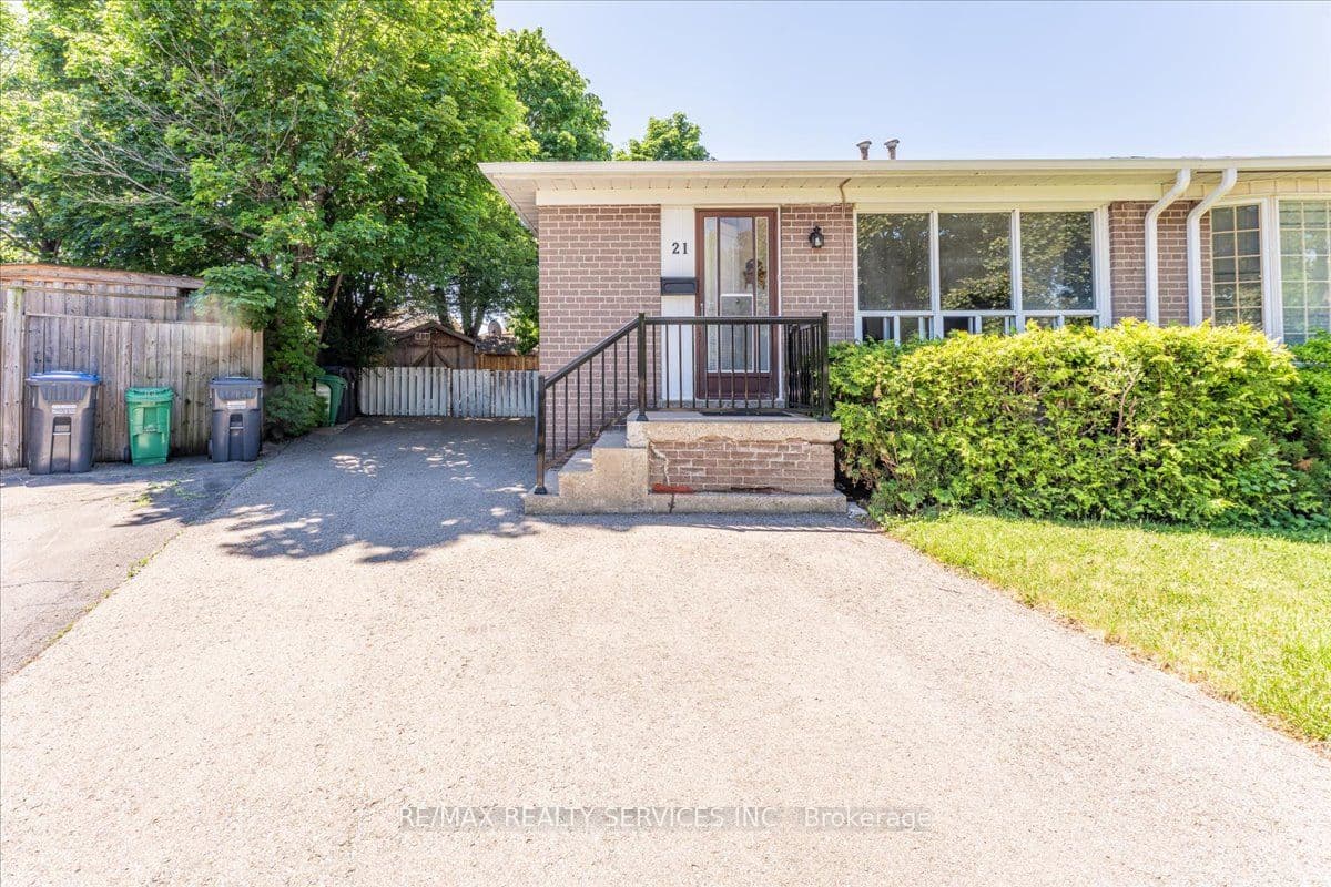 21 Welbeck Drive, Brampton