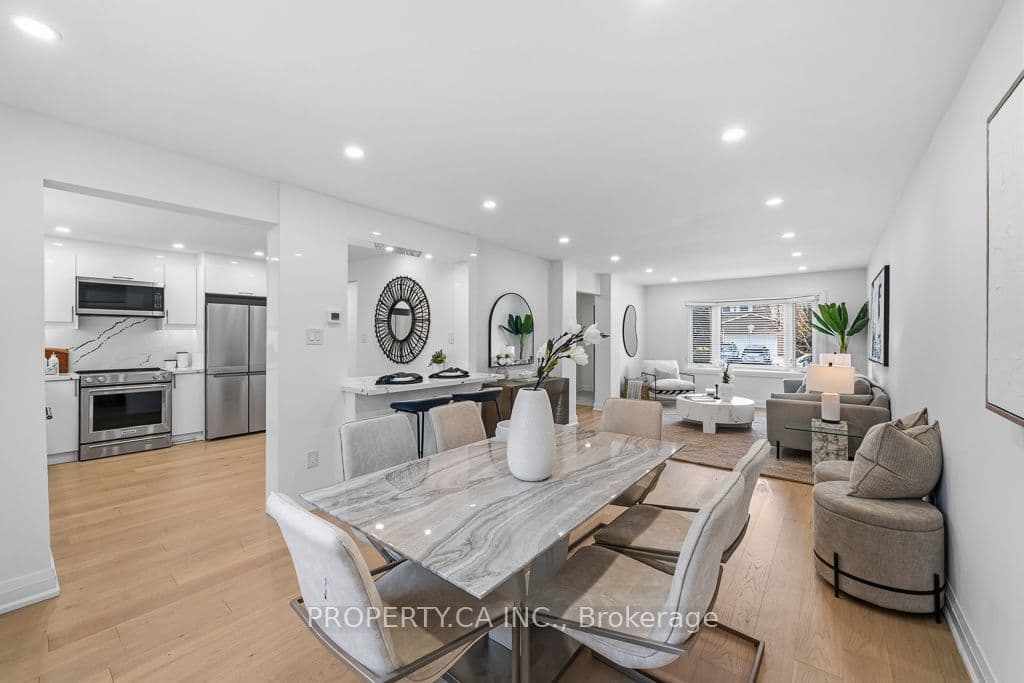 217 Hampton Court, Newmarket