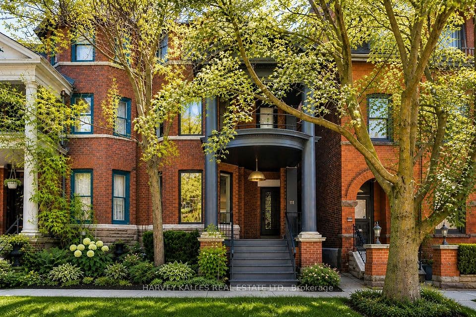 111 Bedford Road, Toronto C02
