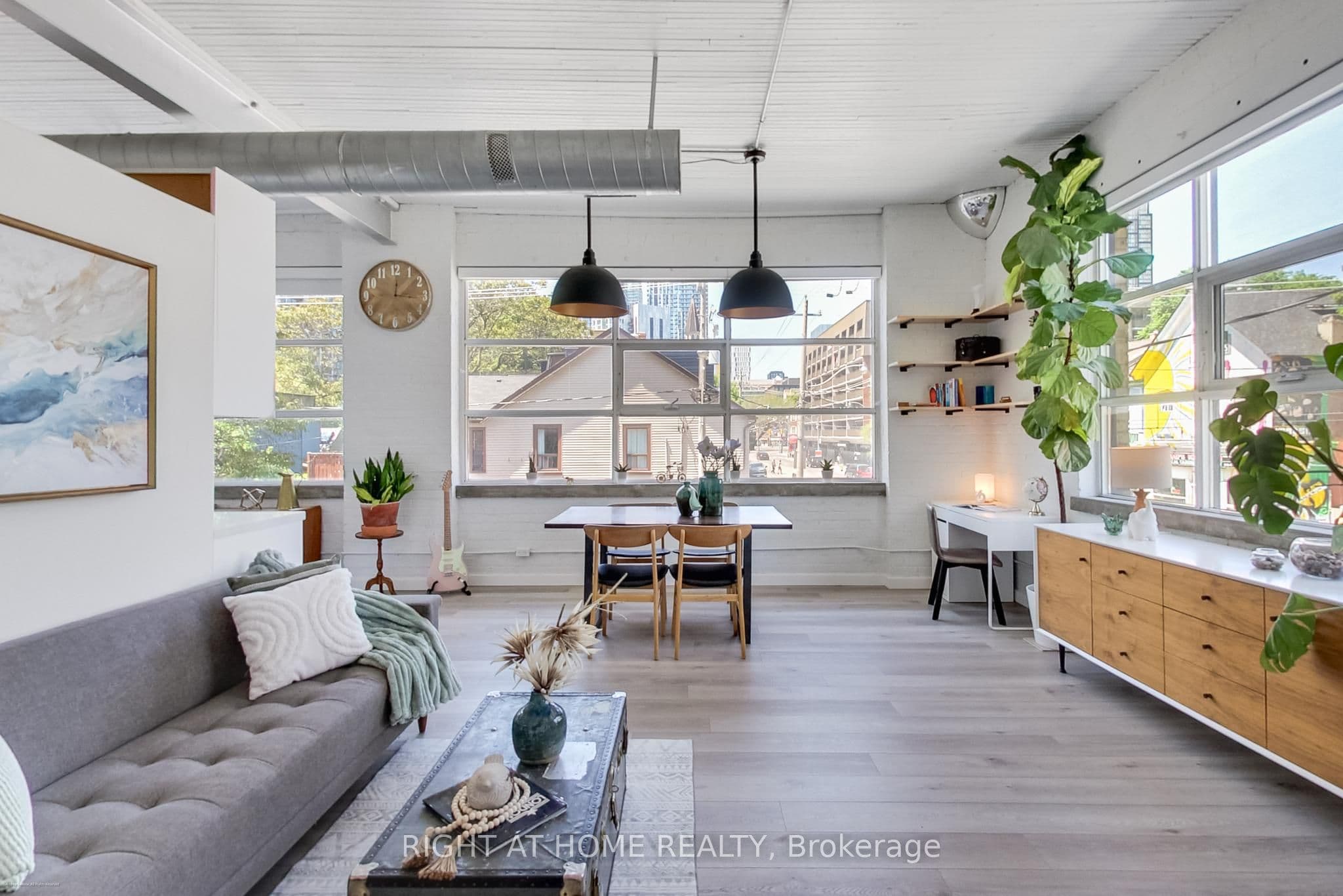 365 Dundas Street E Unit 218, Toronto C08