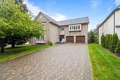 2492 Erin Centre Boulevard, Mississauga
