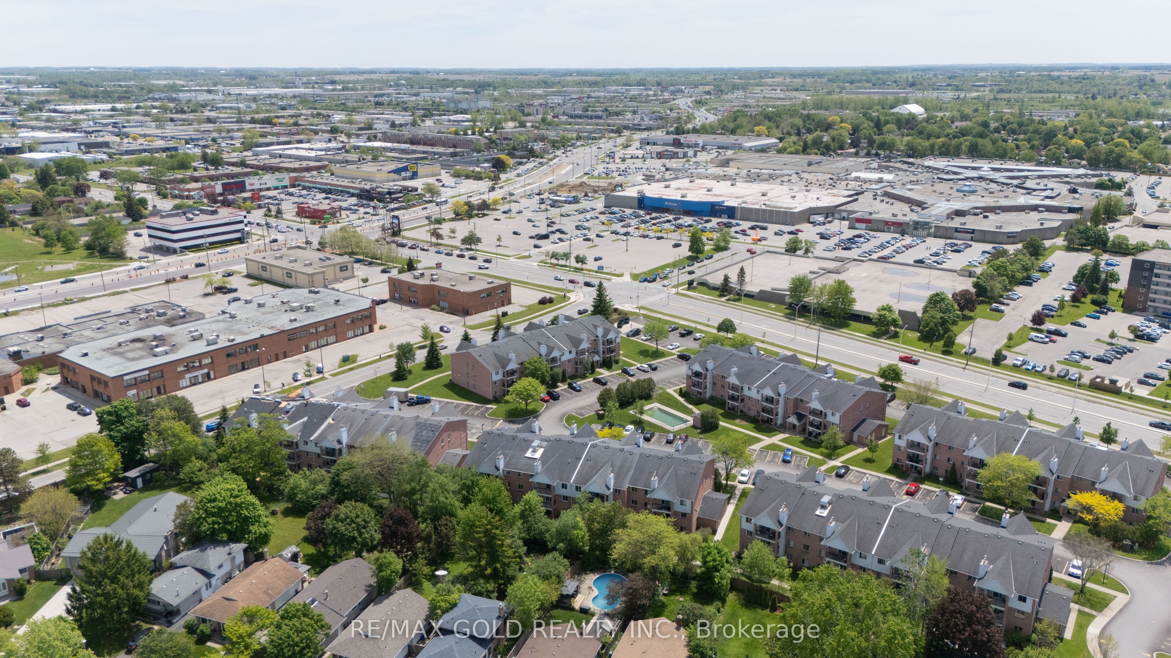 935 Willow Drive, London South