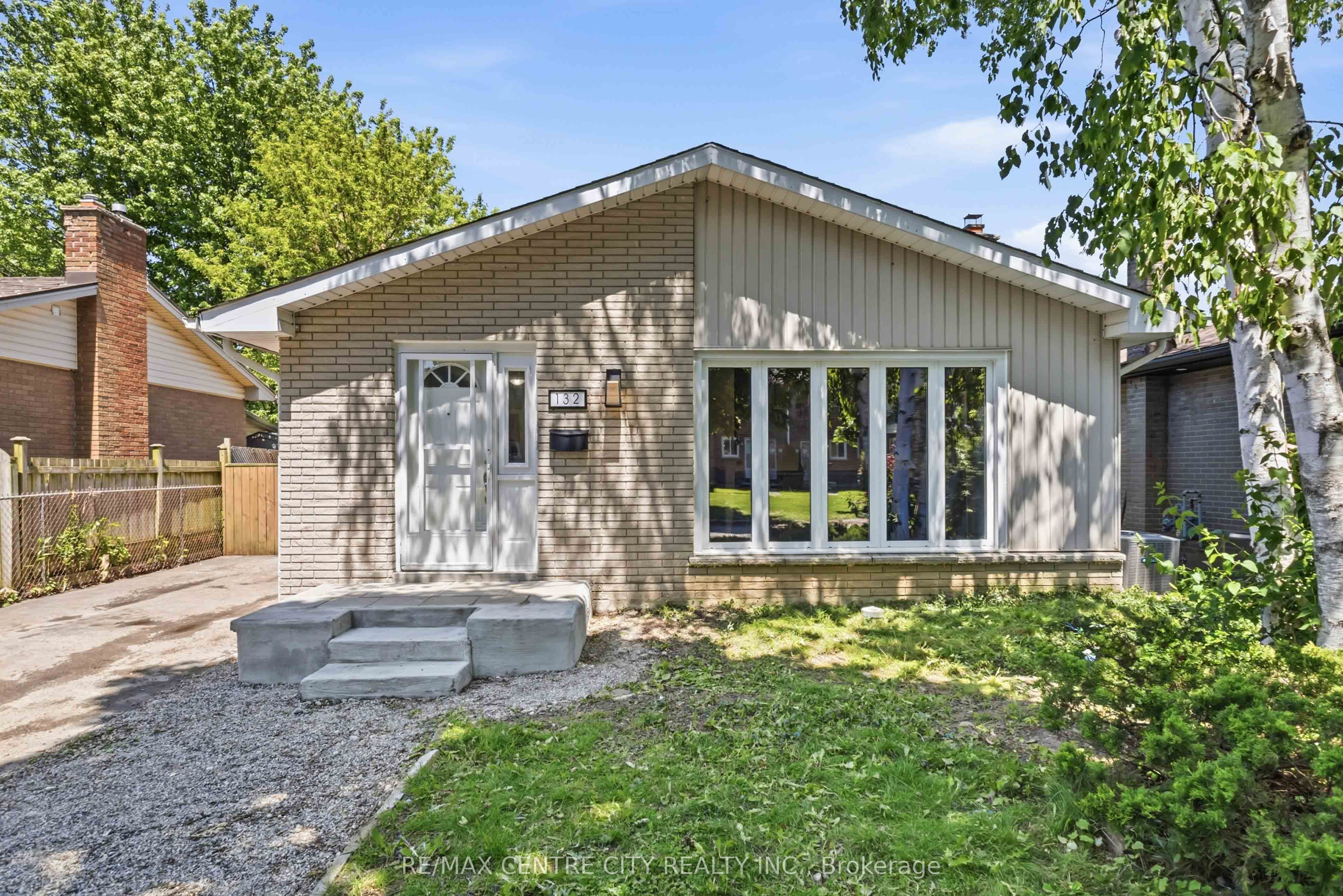 132 Toulon Crescent, London East
