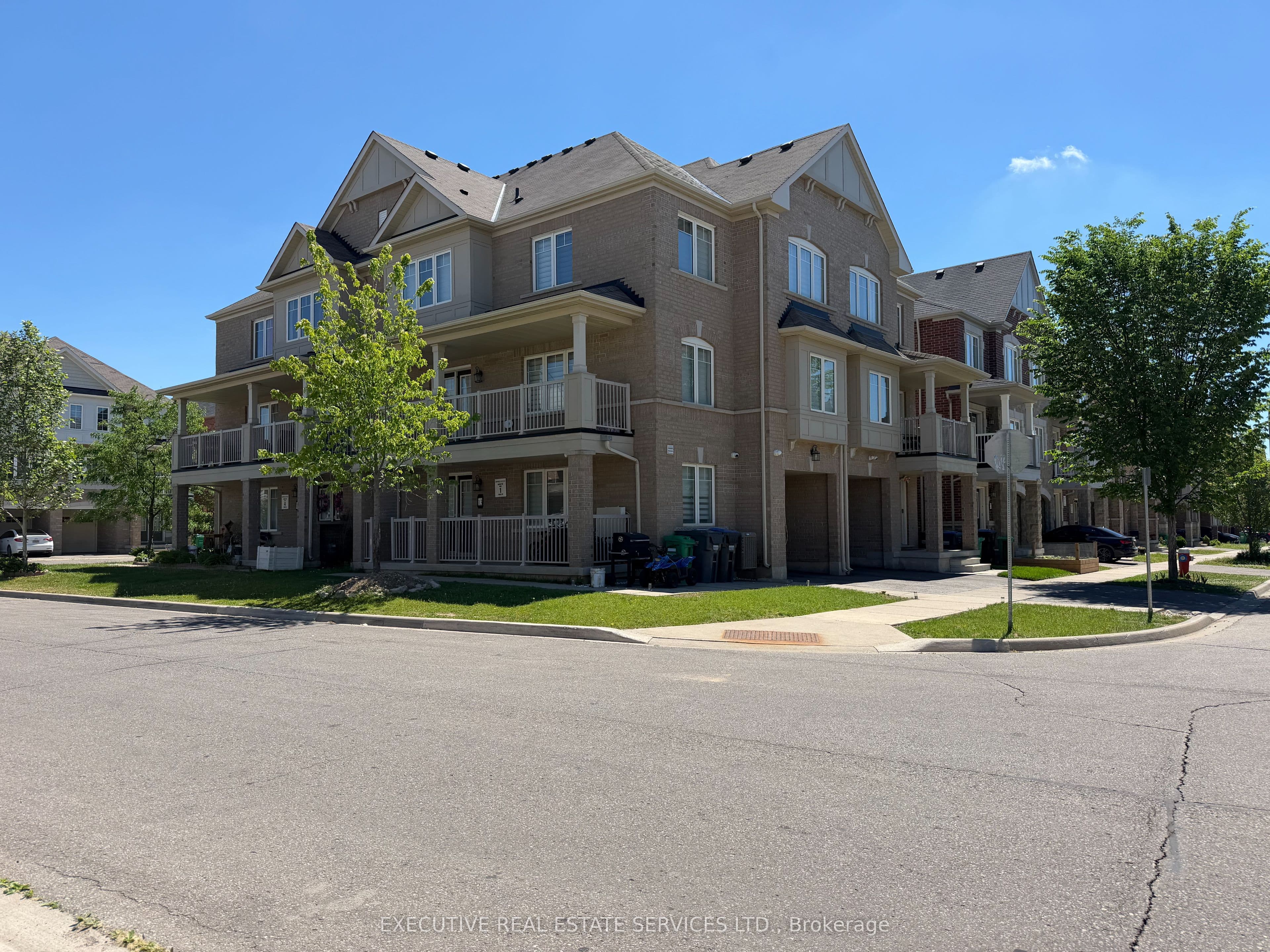13 Golden Springs Drive, Brampton