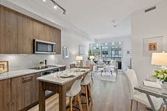 38 Iannuzzi Street Unit 330, Toronto C01