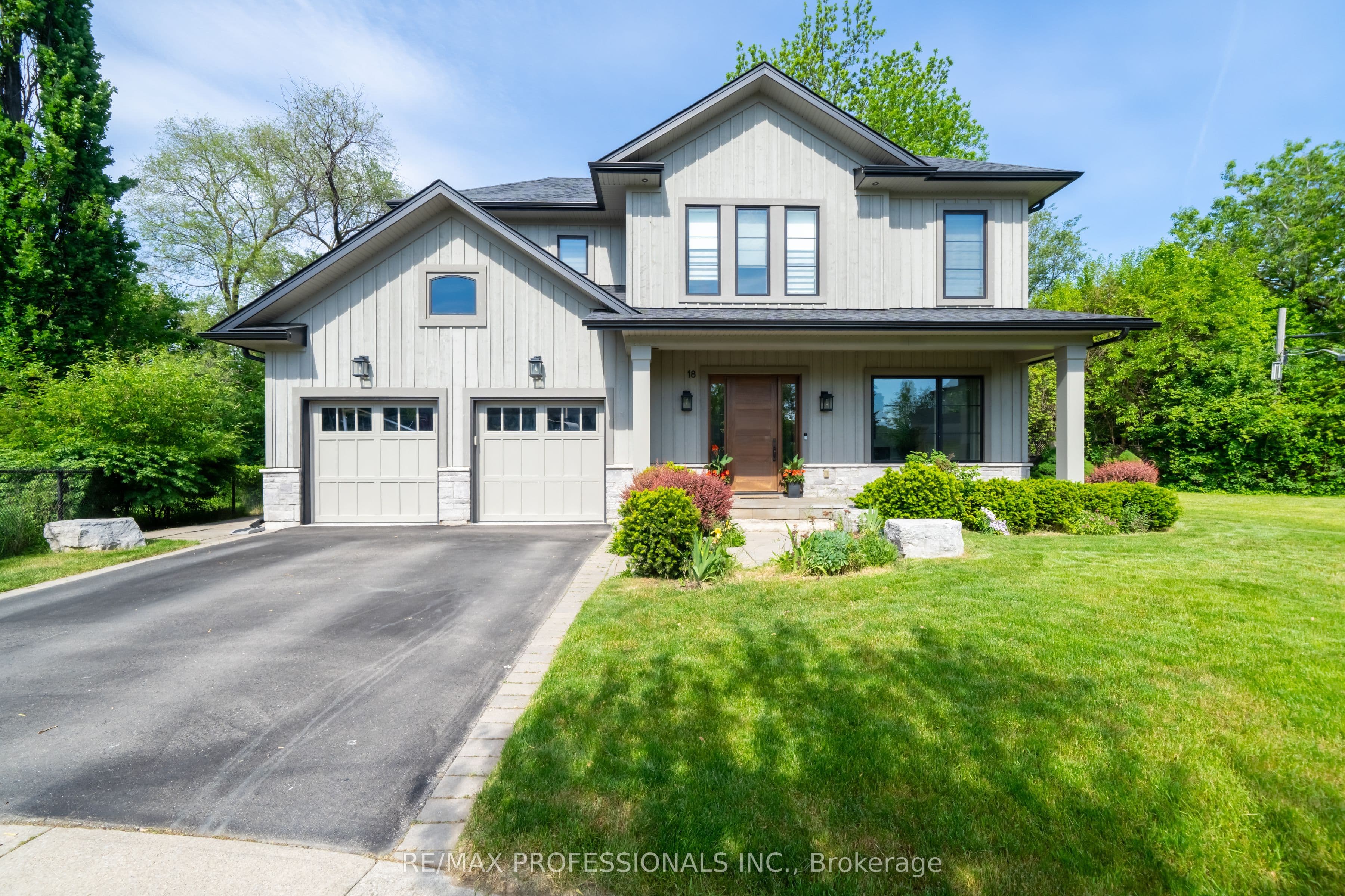 18 Florence Drive, Oakville