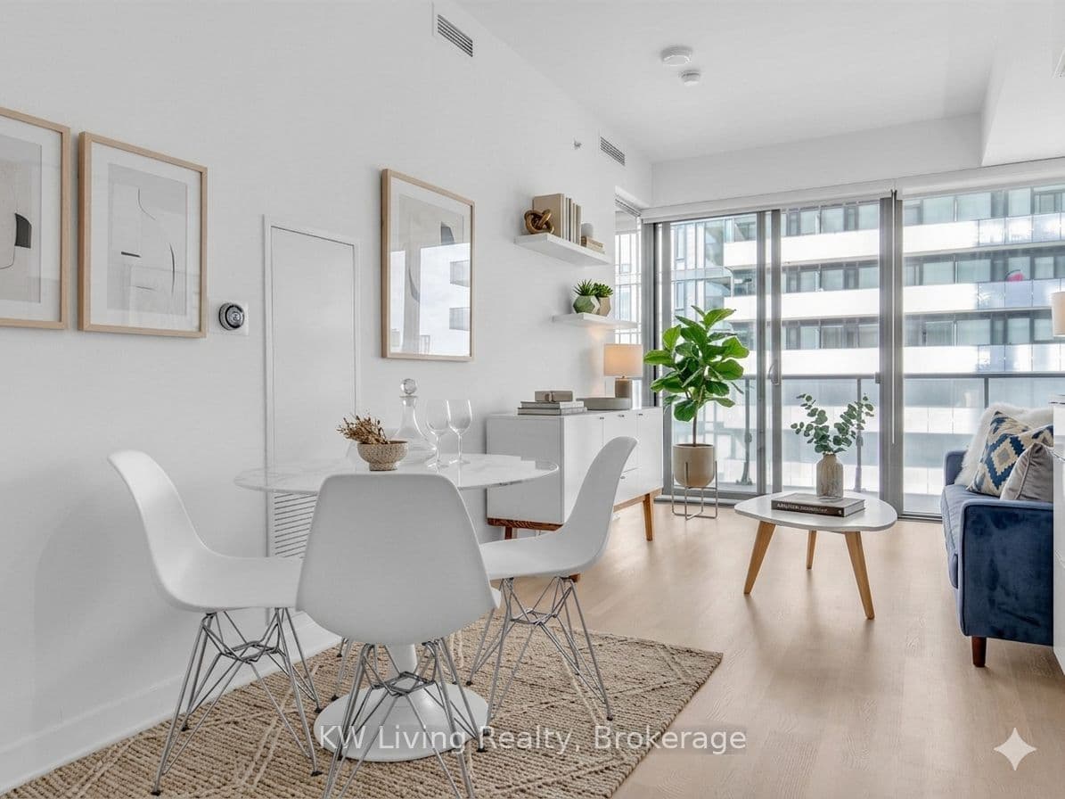 185 Roehampton Avenue Unit 2312, Toronto C10