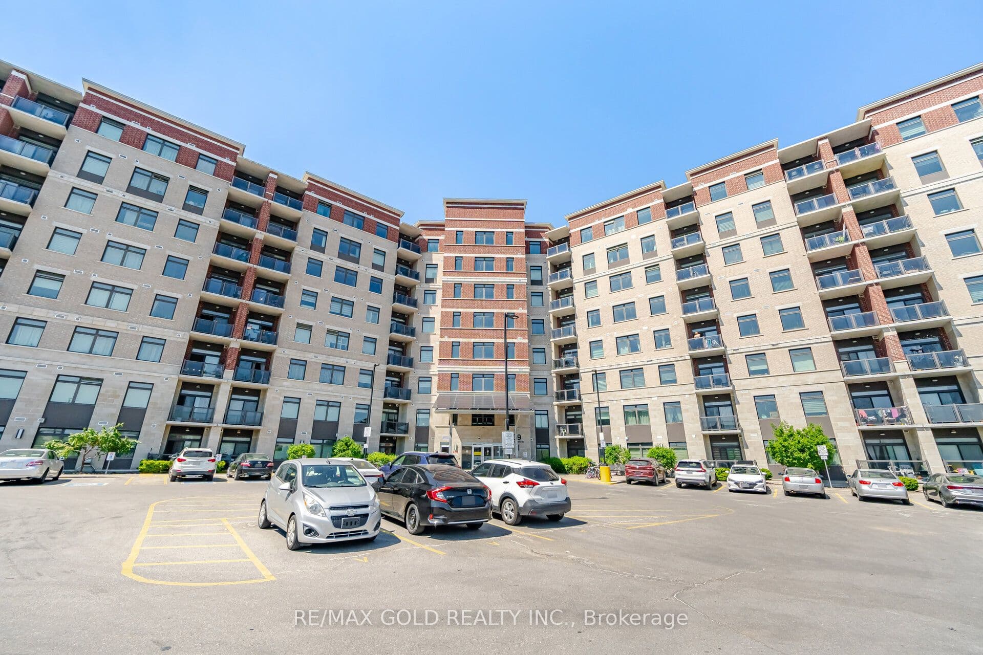 39 New Delhi Drive Unit 601, Markham