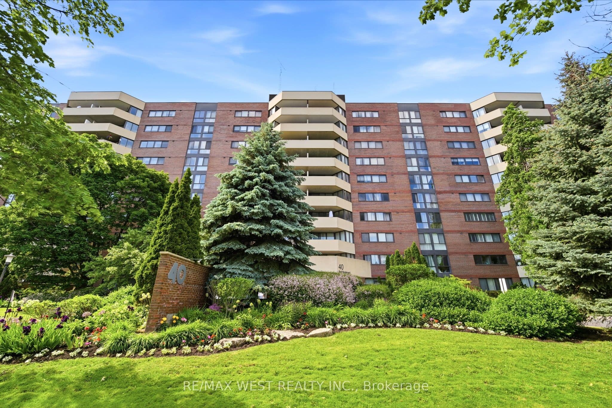 40 Baif Boulevard Unit 311, Richmond Hill