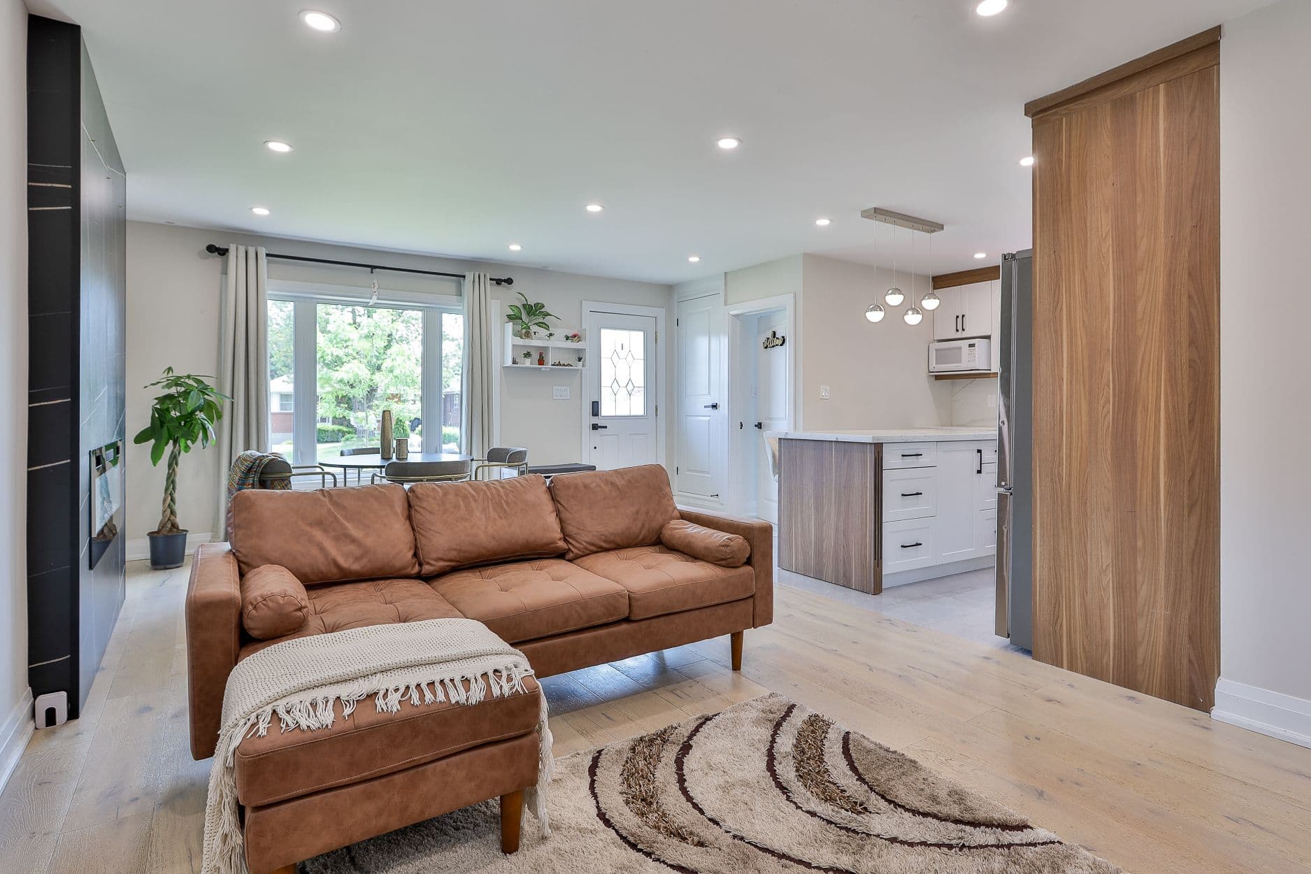 66 Shandon Drive, Toronto E04