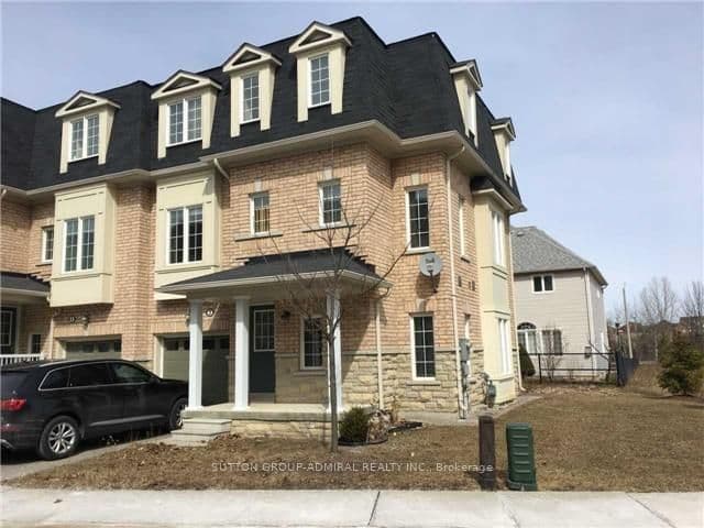 15 Old Colony Road Unit 2, Richmond Hill